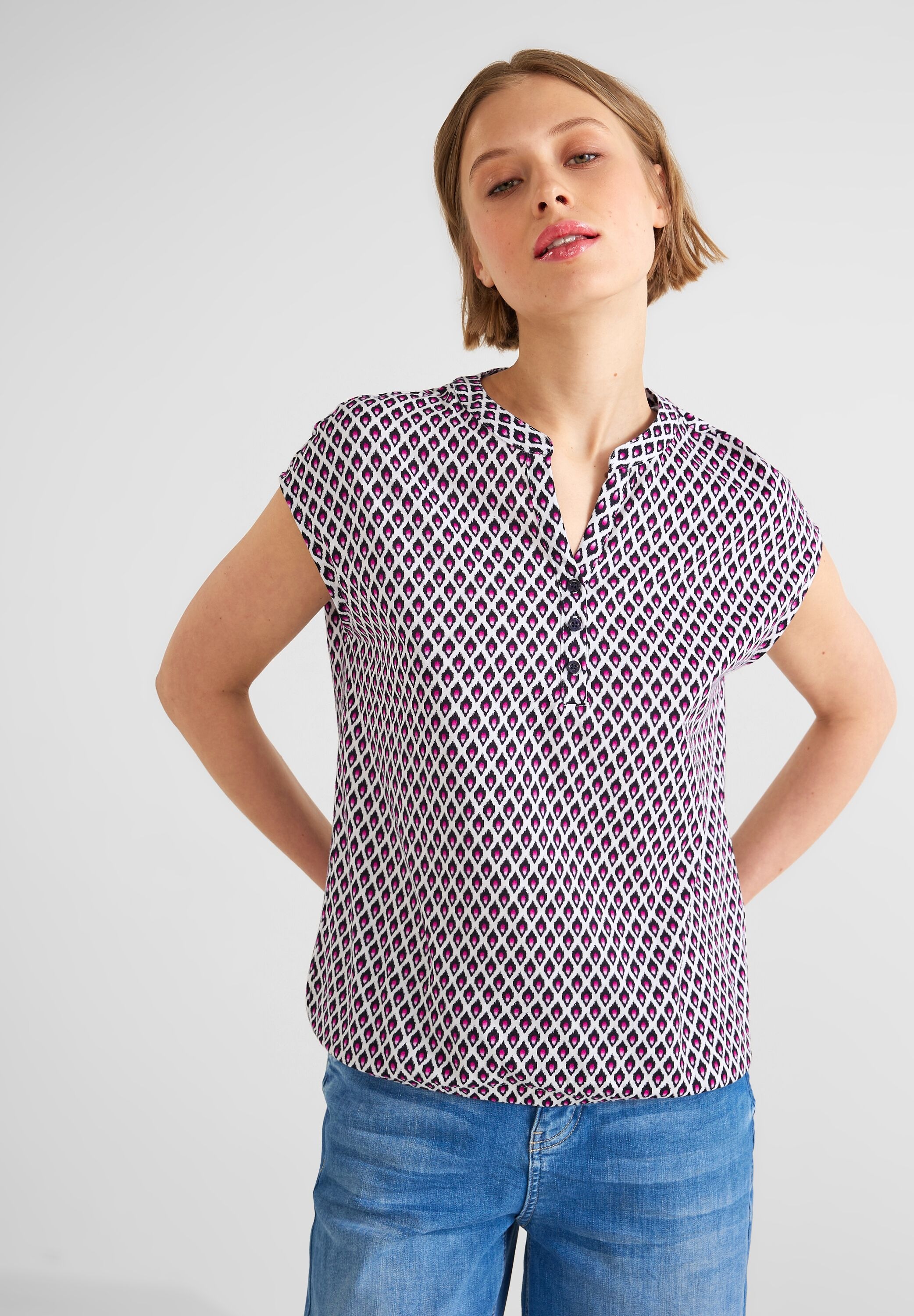 Schultern ONE überschnittenen bestellen | STREET mit Print-Shirt, BAUR
