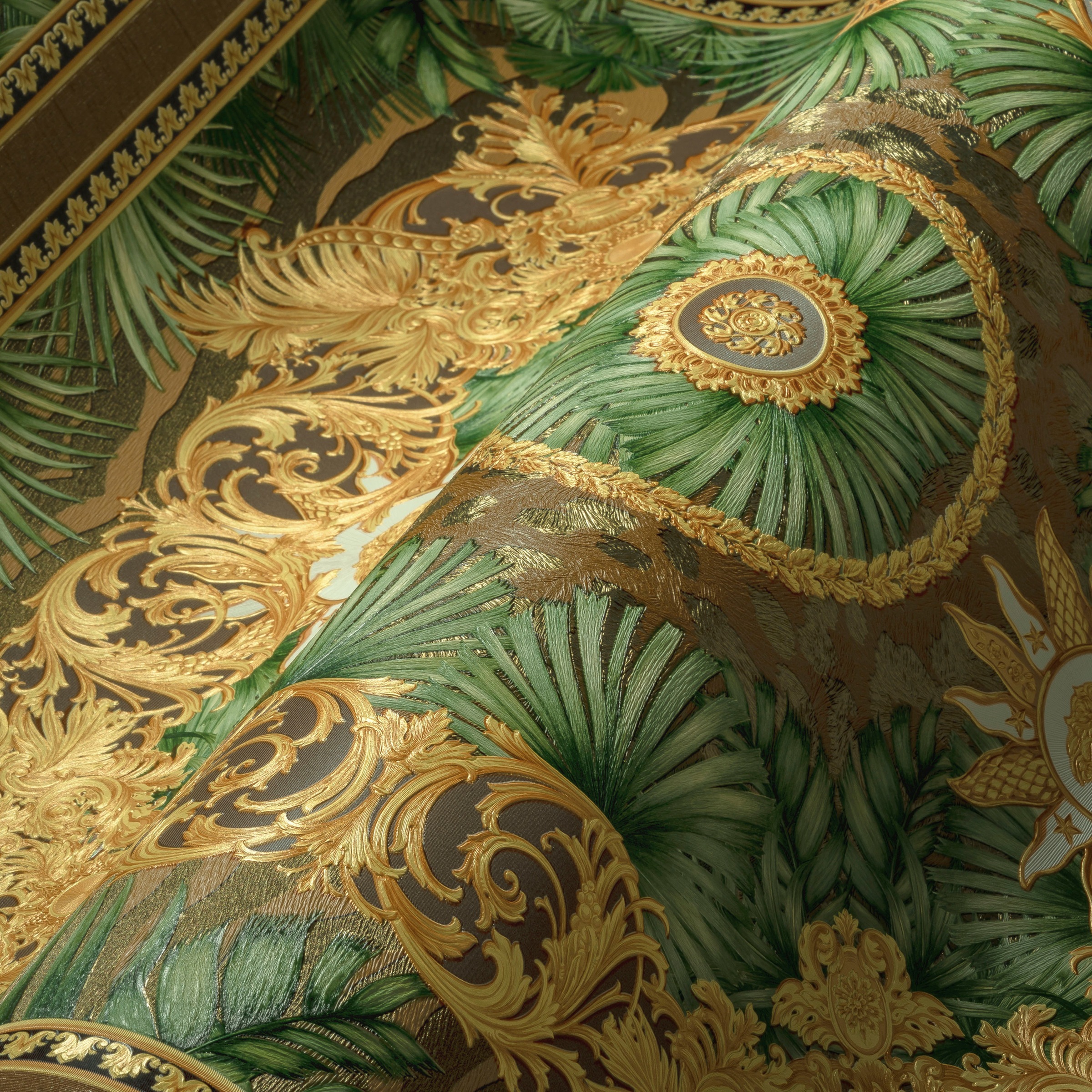 Versace Vliestapete »Wallpaper Versace 5 Design«, leicht glänzend, Dschungel auffallende Fliesen-Tapete