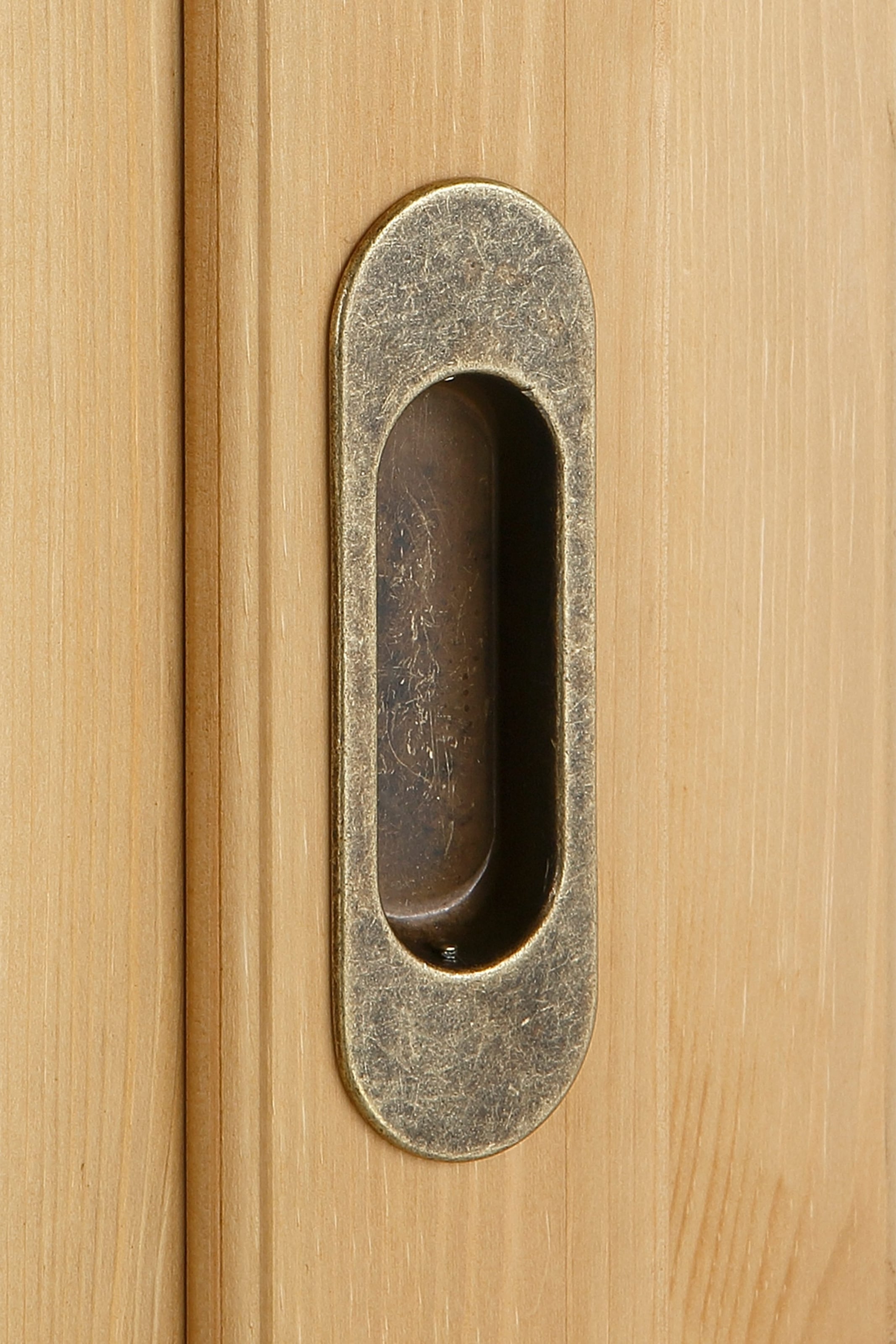 Home affaire Schiebetürenschrank »Konrad, Landhausstil, rustikal, mit Schubladen + Spiegel, Kassetten«, (3 Breiten: 153/202/249 cm H/T ca.207/64 cm), massive Kiefer, FSC®-zertifiziert, Messinggriffe, mehrere Varianten