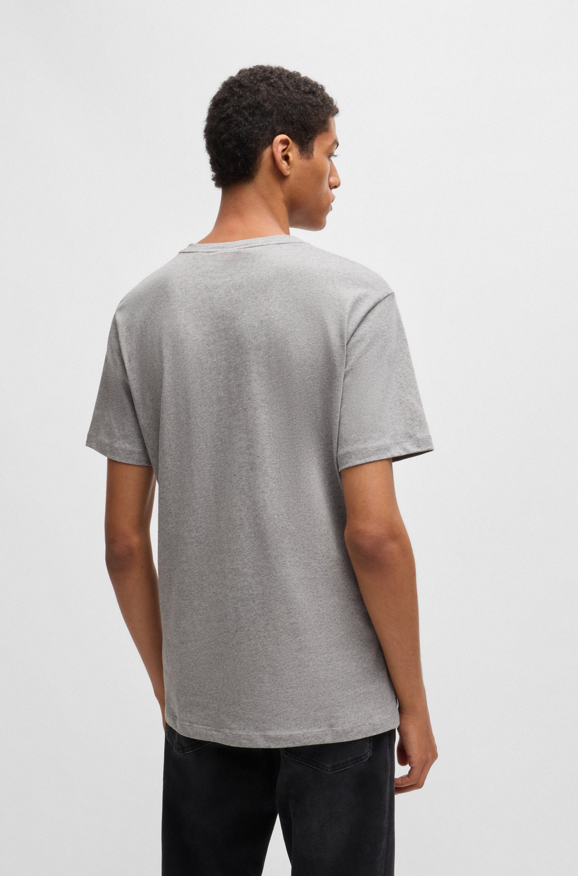 BOSS ORANGE T-Shirt »Tales«, mit BOSS Stickerei auf der Brust