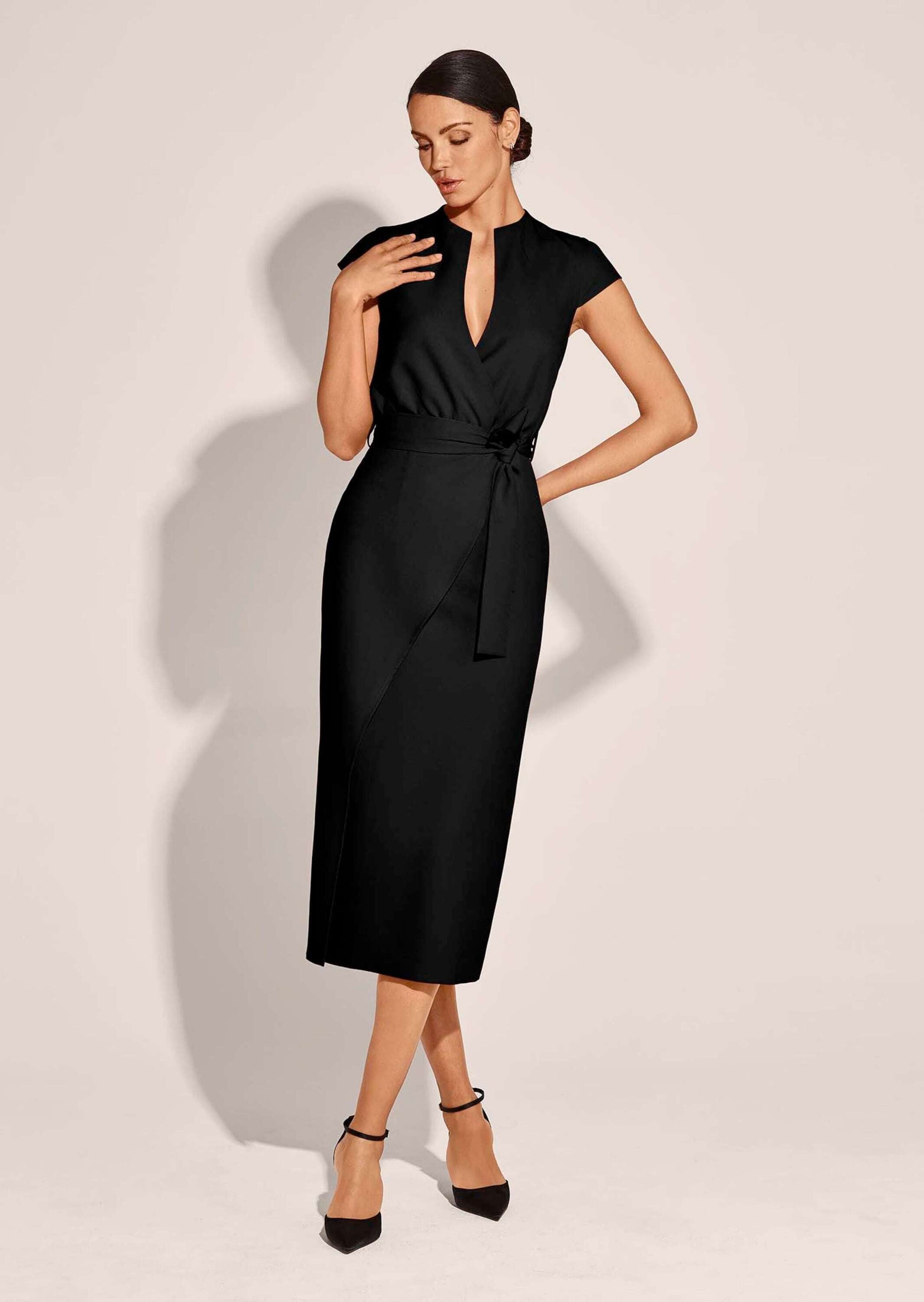 MADELEINE Midikleid »Kleid Elegantes Midi-Kleid in Wickeloptik«