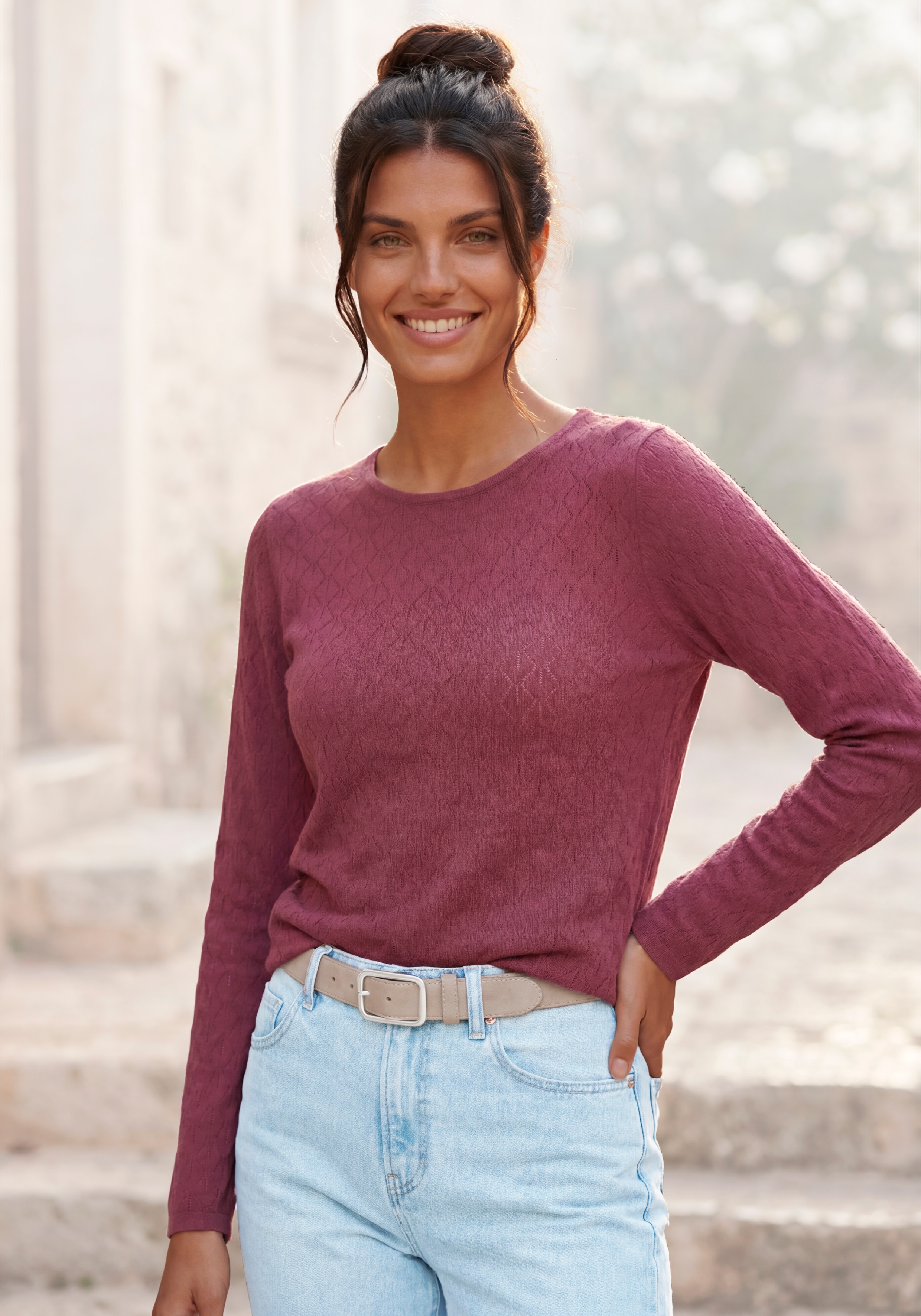 Vivance Langarmshirt "mit modischem Ajour-Muster" aus leichtem Feinstrick mit Ajourmuster