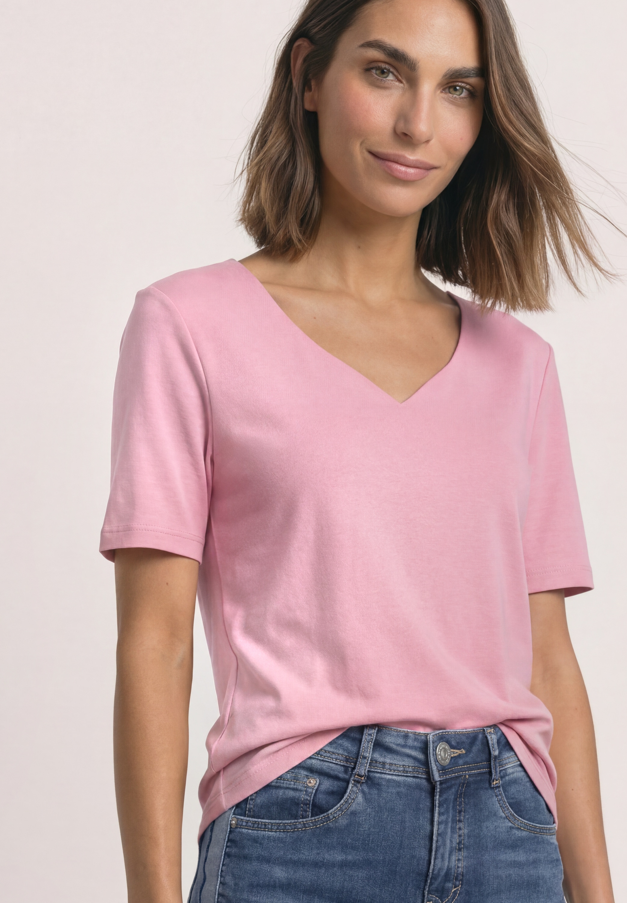 STREET ONE "Style Ada" Sommershirt mit Herzausschnitt