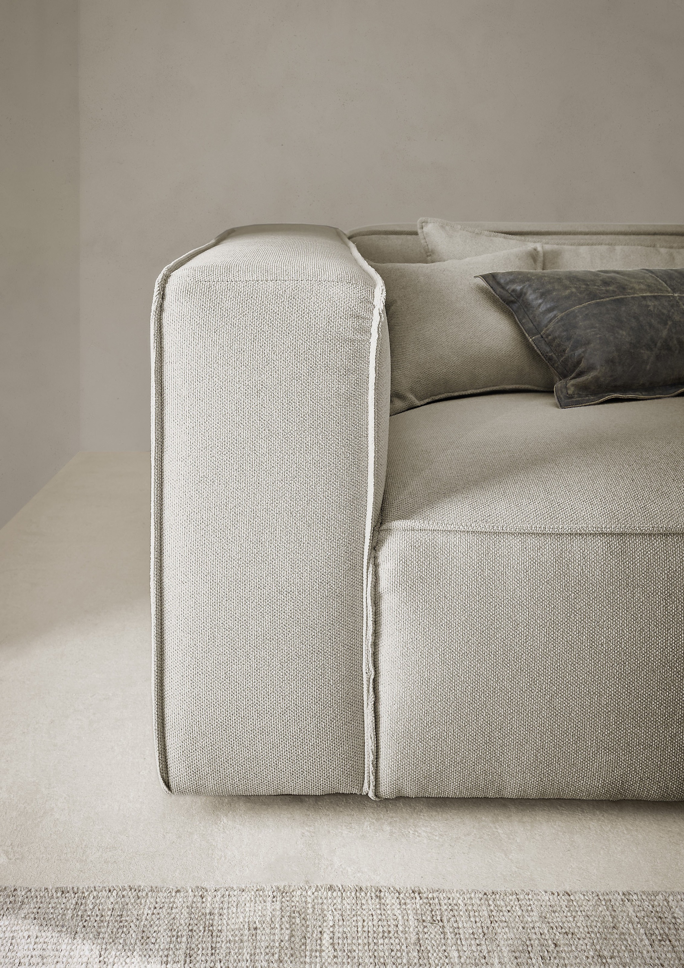 LeGer Home by Lena Gercke Ecksofa »PIARA XXL, Big-Sofa in Cord oder Leinenoptik, L-Form, mit Kedernaht«, wahlweise Ottomane rechts/links, schwarze Füße, extra tiefe Sitzfläche