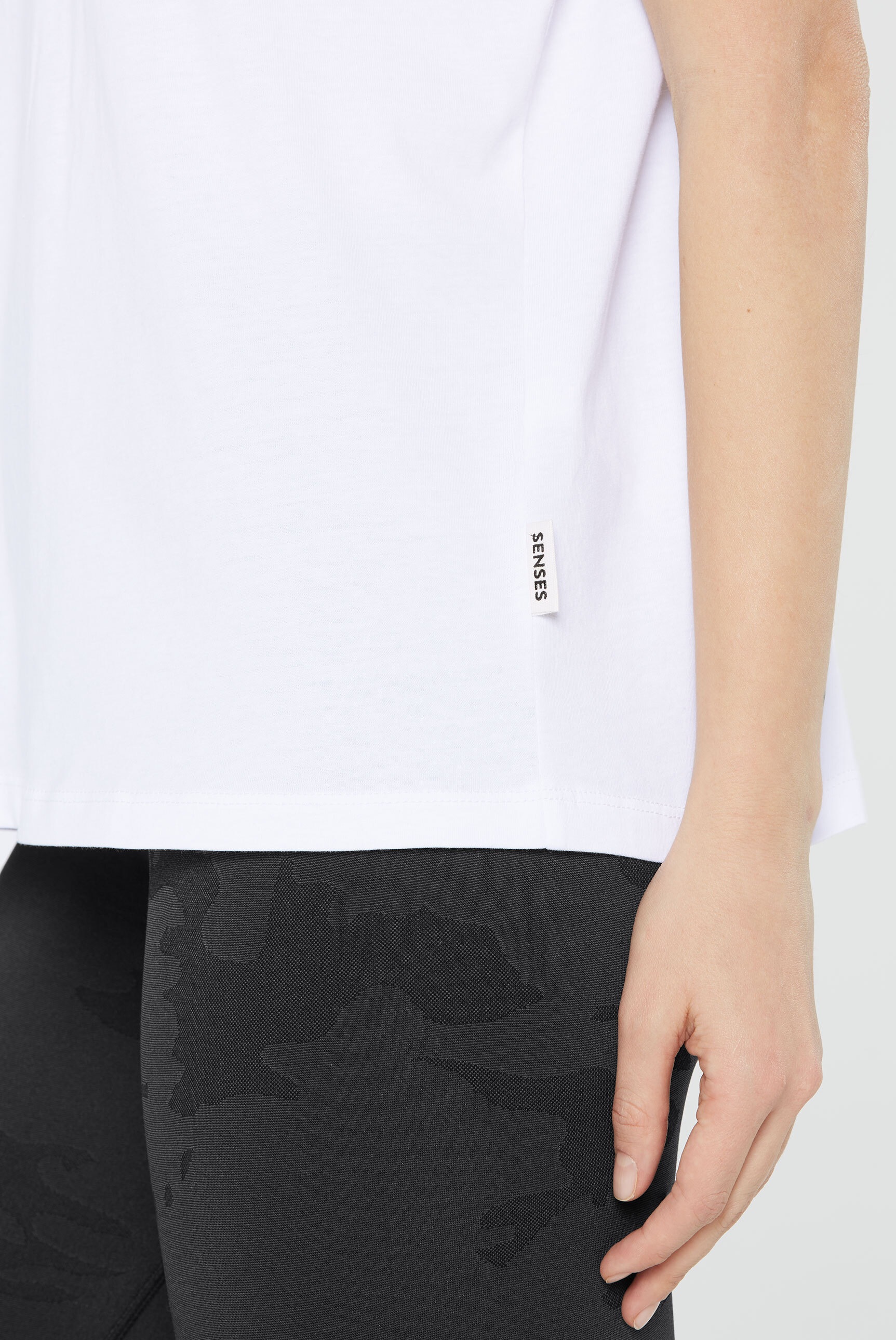 SENSES.THE LABEL Rundhalsshirt, aus Baumwolle