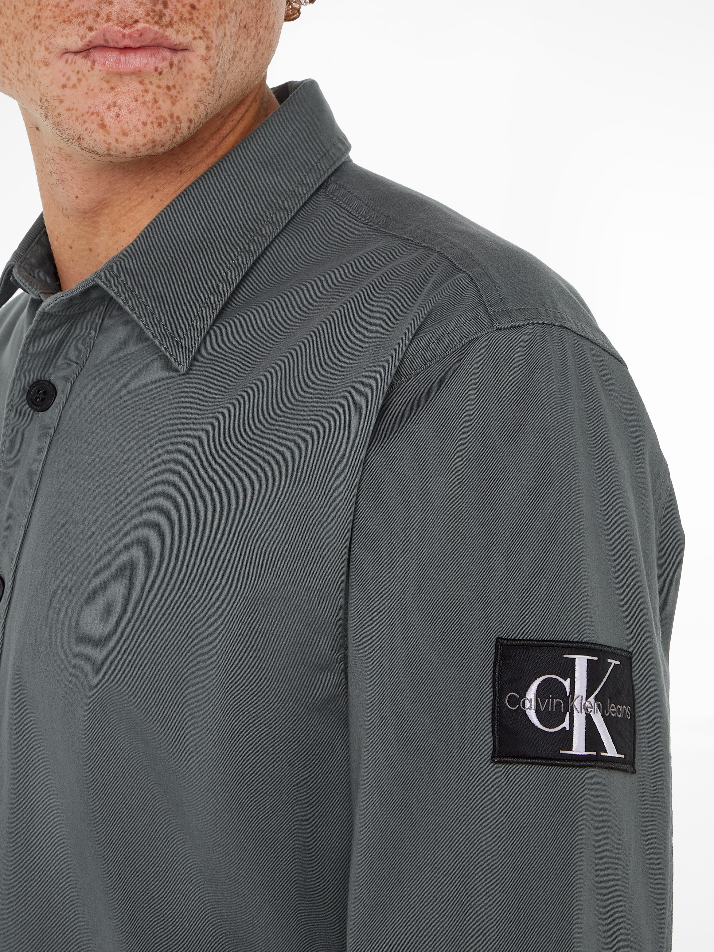 Calvin Klein Jeans Langarmhemd »MONOLOGO BADGE RELAXED SHIRT«