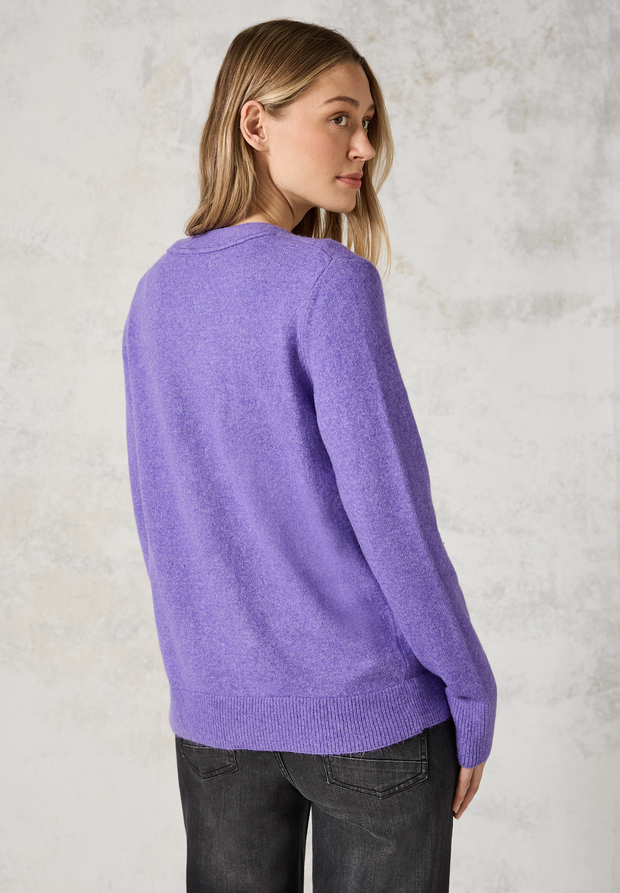 Cecil Cardigan, mit Knopfleiste