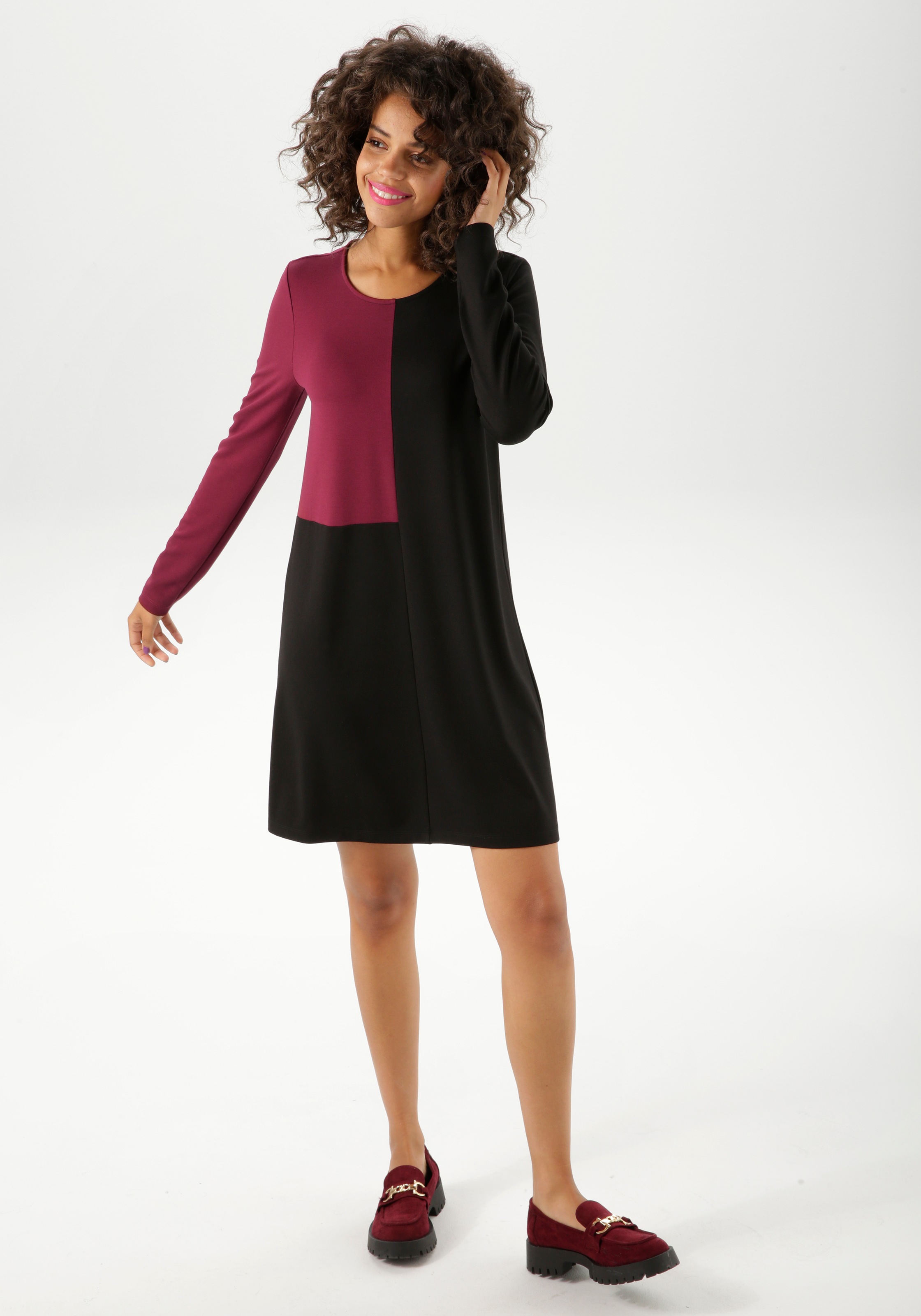 Aniston CASUAL Jerseykleid, mir raffiniertem Farbeinsatz günstig online kaufen