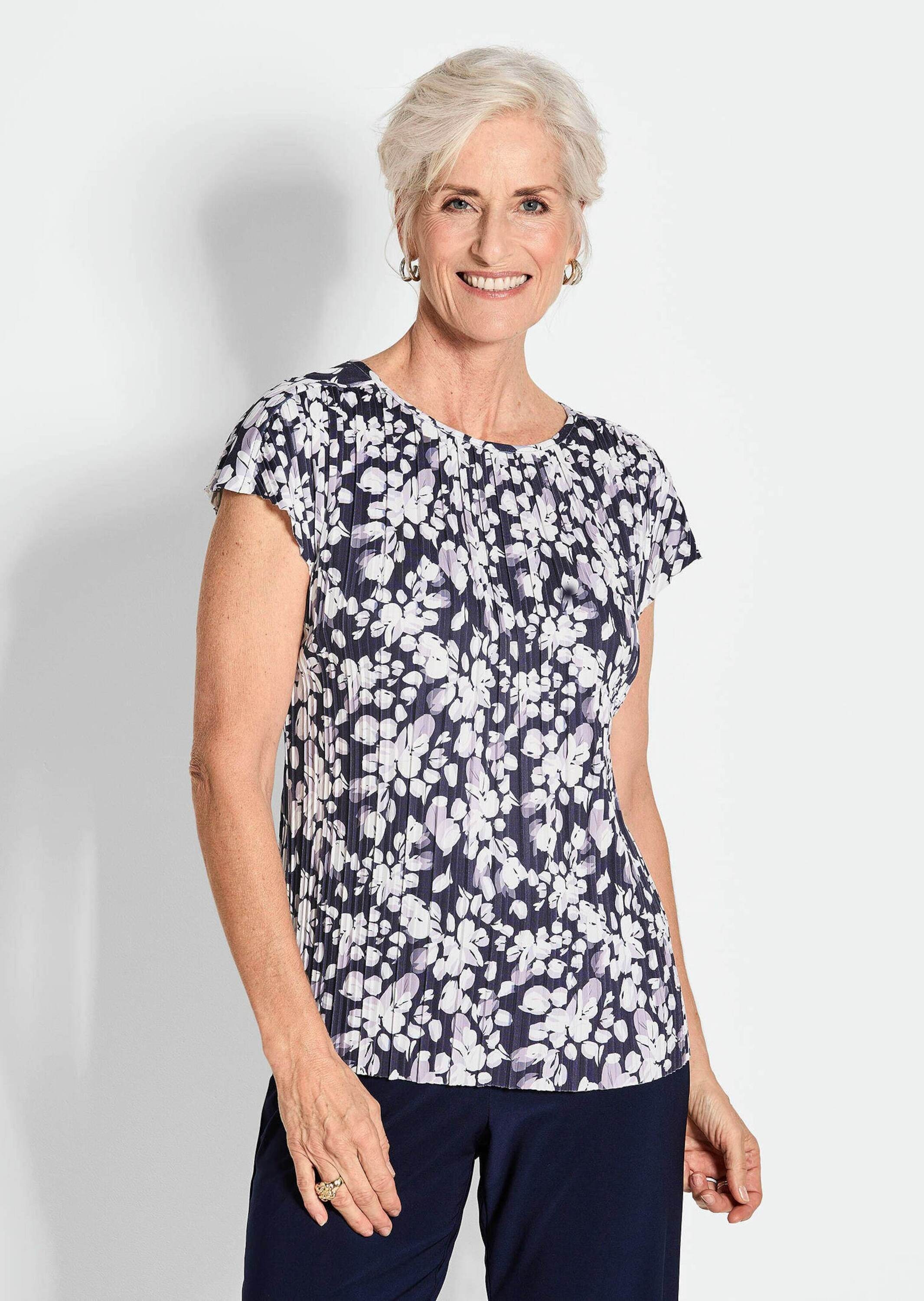 GOLDNER Kurzarmshirt "Blaues Shirt ohne Arm aus Slinky" Slinky-Qualität günstig online kaufen