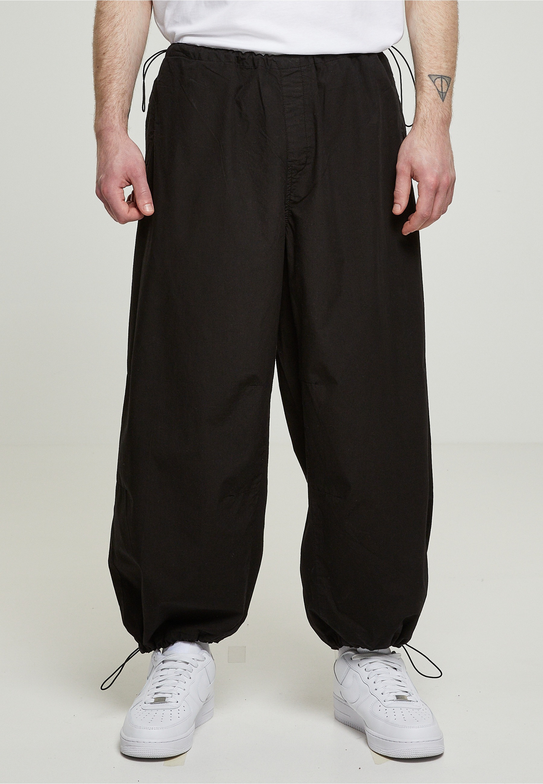 URBAN CLASSICS Stoffhose »Urban Classics Herren Popline Parachute Pants«
