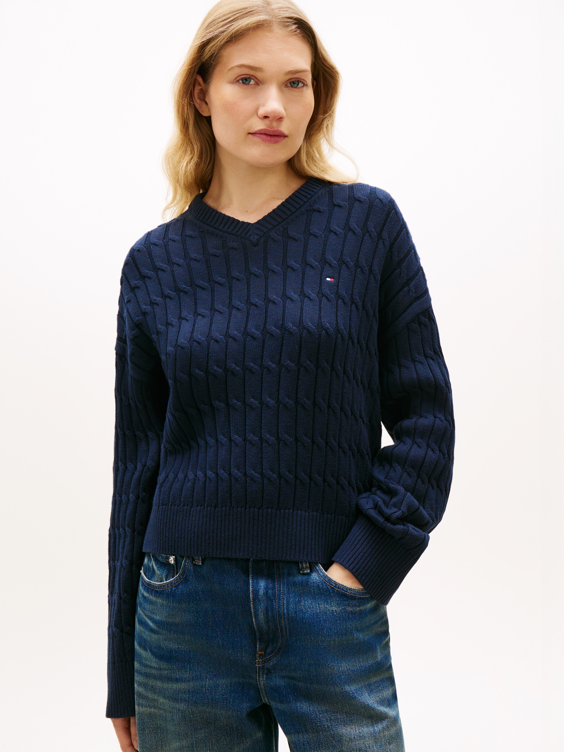 Tommy Hilfiger Strickpullover "CO CABLE MID GG RLX LS V-NK SWT" mit Zopfmus günstig online kaufen