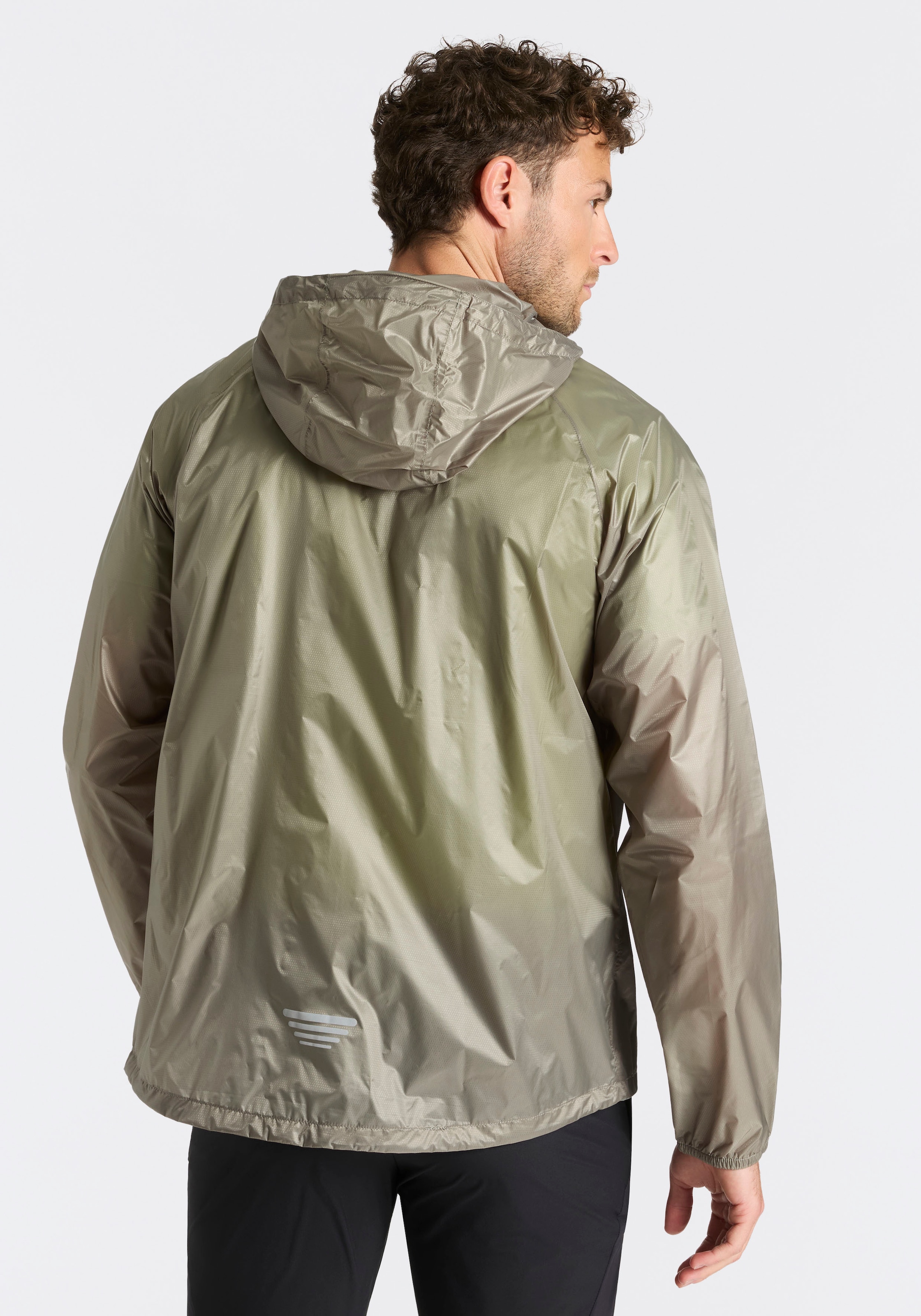 CMP Regenjacke mit Pack-in-Pocket-Design, wasser- und winddicht