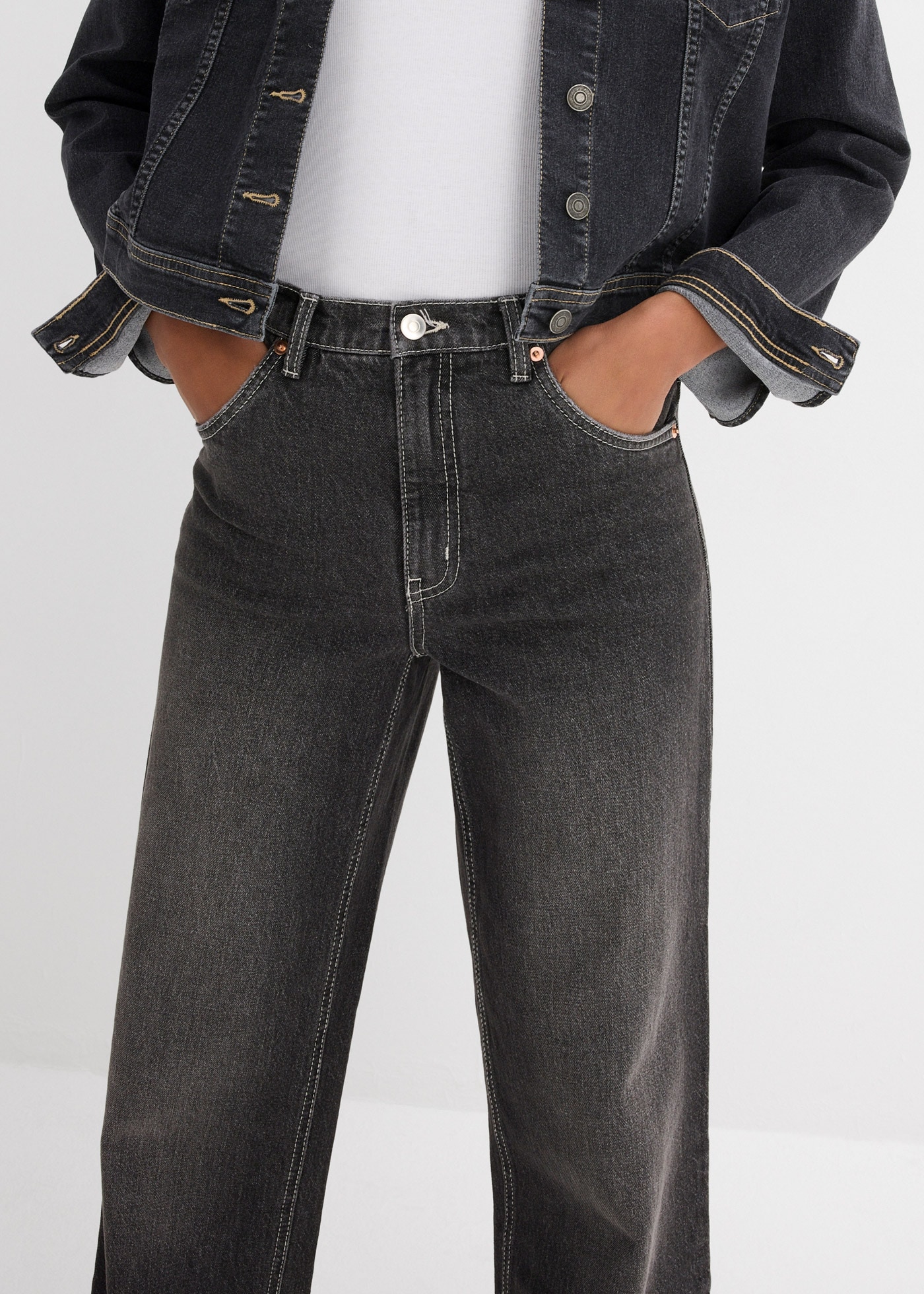 bonprix Weite Jeans loose fit Passform, hoher Bund, aus überwiegend Baumwolle