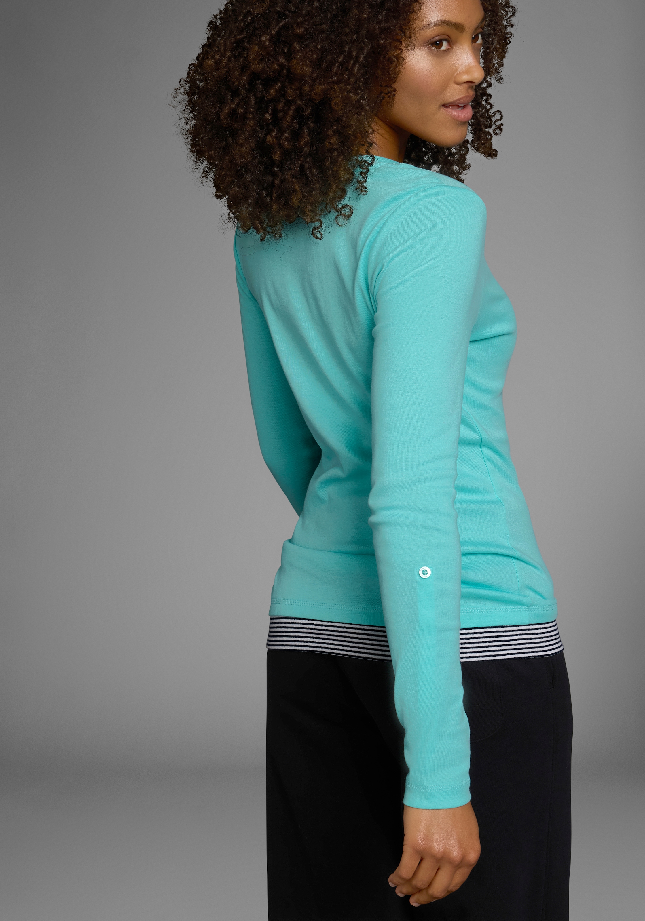 KangaROOS 2-in-1-Shirt, Langarm, sehr figurbetont