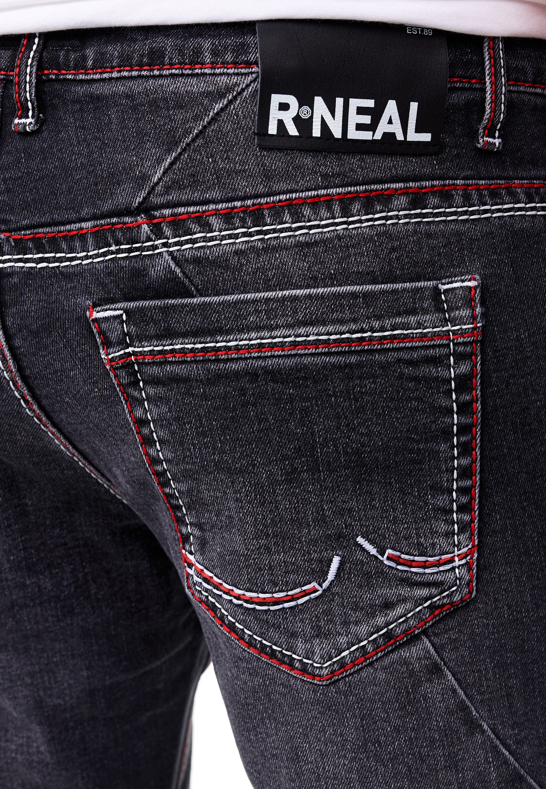 Rusty Neal Straight-Jeans »ODAR«, Mit farblich abgesetzten Ziernähten