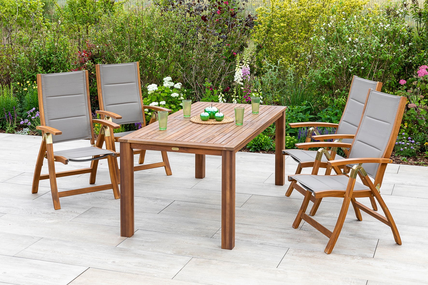 Garten-Essgruppe MERXX "Acapulco", grau, B:60,5cm H:111cm T:60cm, FSC-zertifiziertes Massivholz, Polyester, Sitzmöbel-Sets, 4 Klappsessel mit Gartentisch