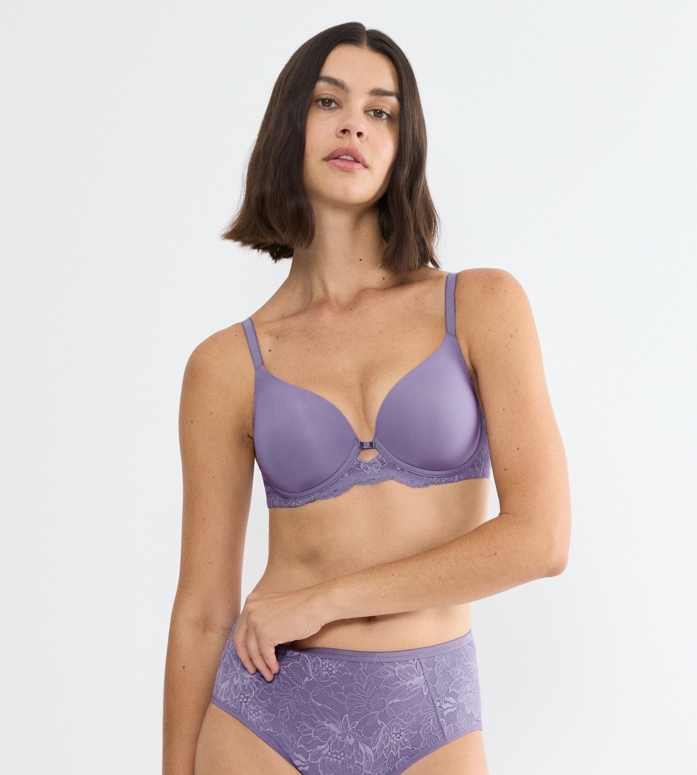 Triumph Bügel-BH "Amourette Charm WHP01" mit Stretch-Spitze und nahtlos vorgeformten Cups