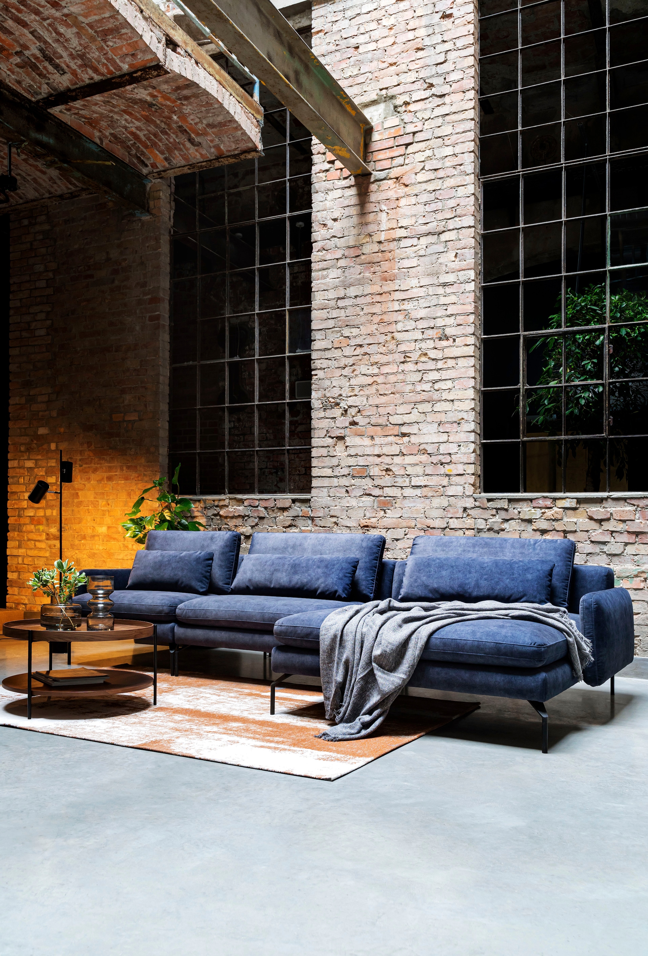 exxpo - sofa fashion Ecksofa »Komfortsofa Look, moderner Webvelours Bezug, extrabreite Sitzflächen«, komfortabler Sitz, L-Form, Breite 329cm, hoher Designfuß