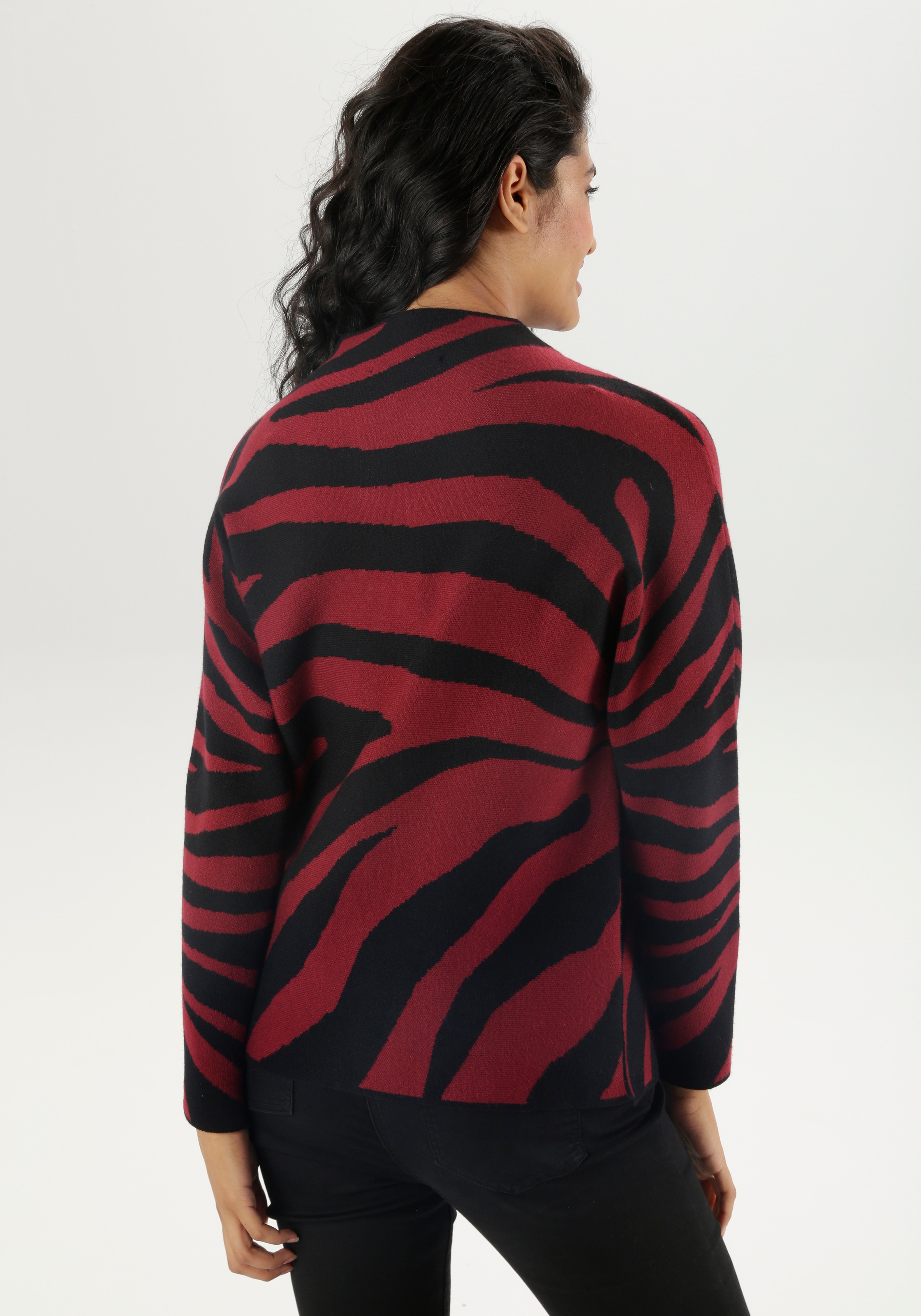 Aniston SELECTED Strickpullover, mit Animal-Muster und weitem Stehkragen