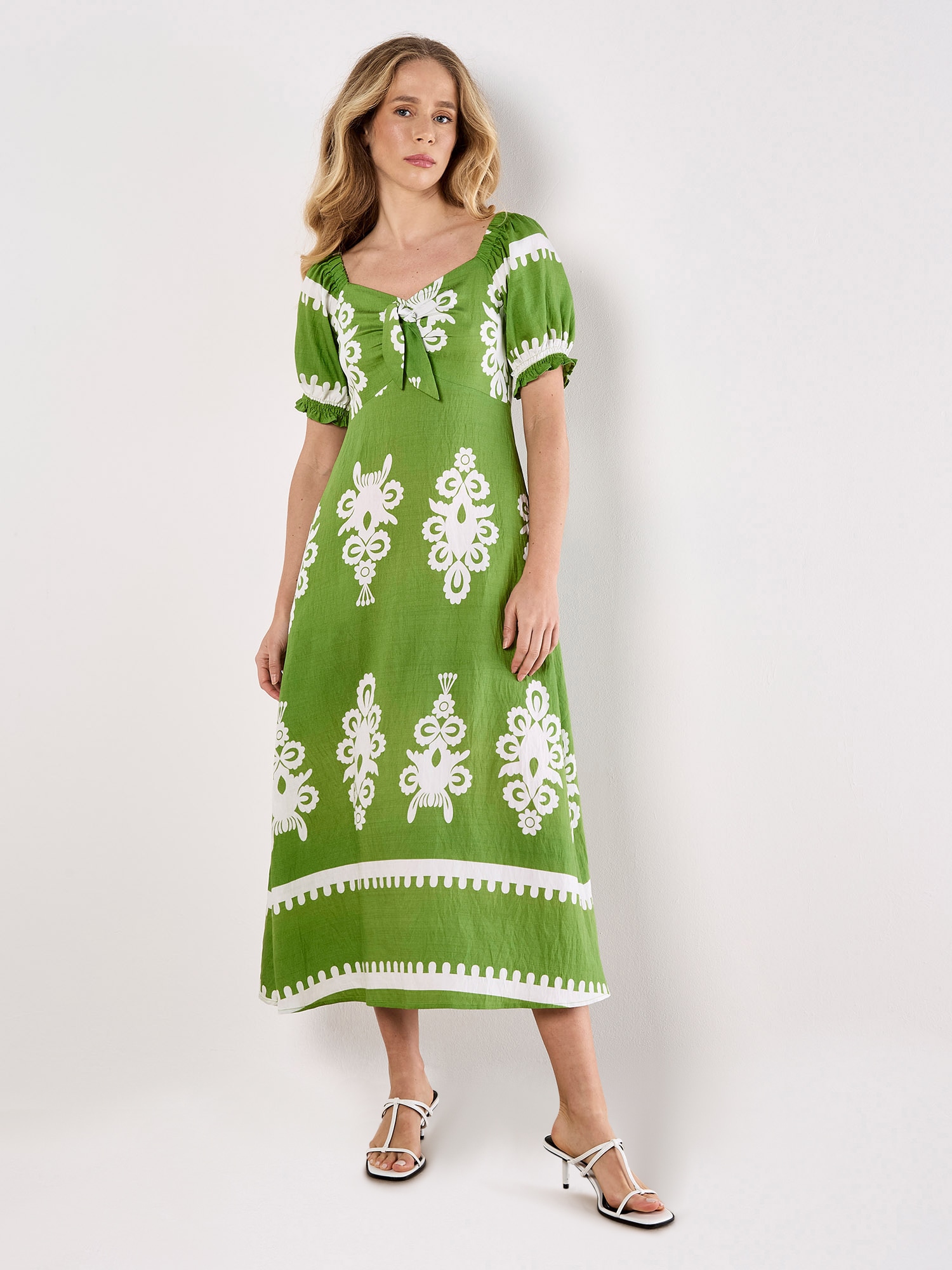 Apricot Druckkleid "Folk Floral Print Kleid" mit tollem Ausschnitt