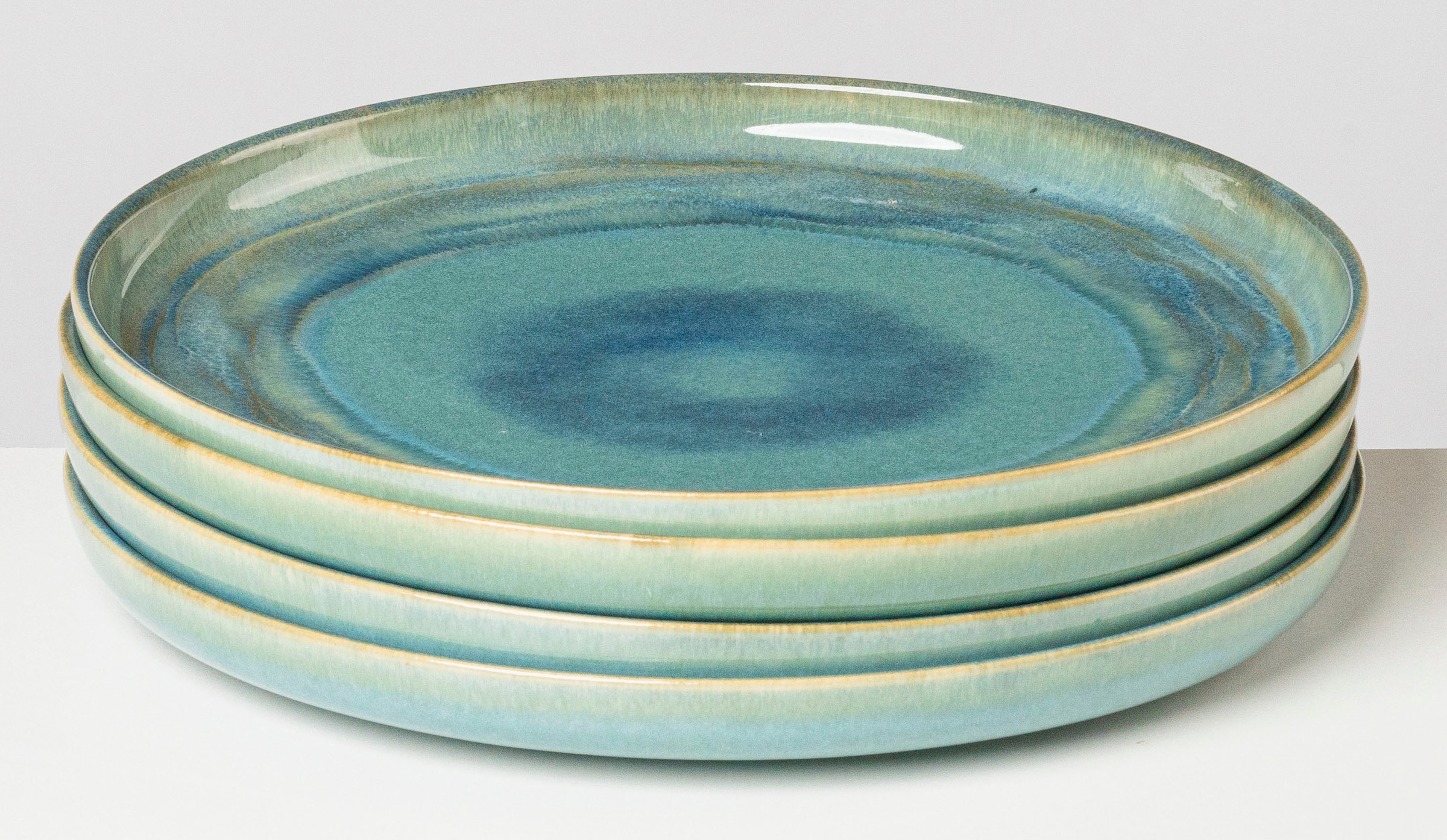Gipfelstück Grün Blau Speiseteller "Teller Set Tiefer See" Scandi-Style Glänzende Reaktivglasur Jedes Stück Ein Unikat von Baur