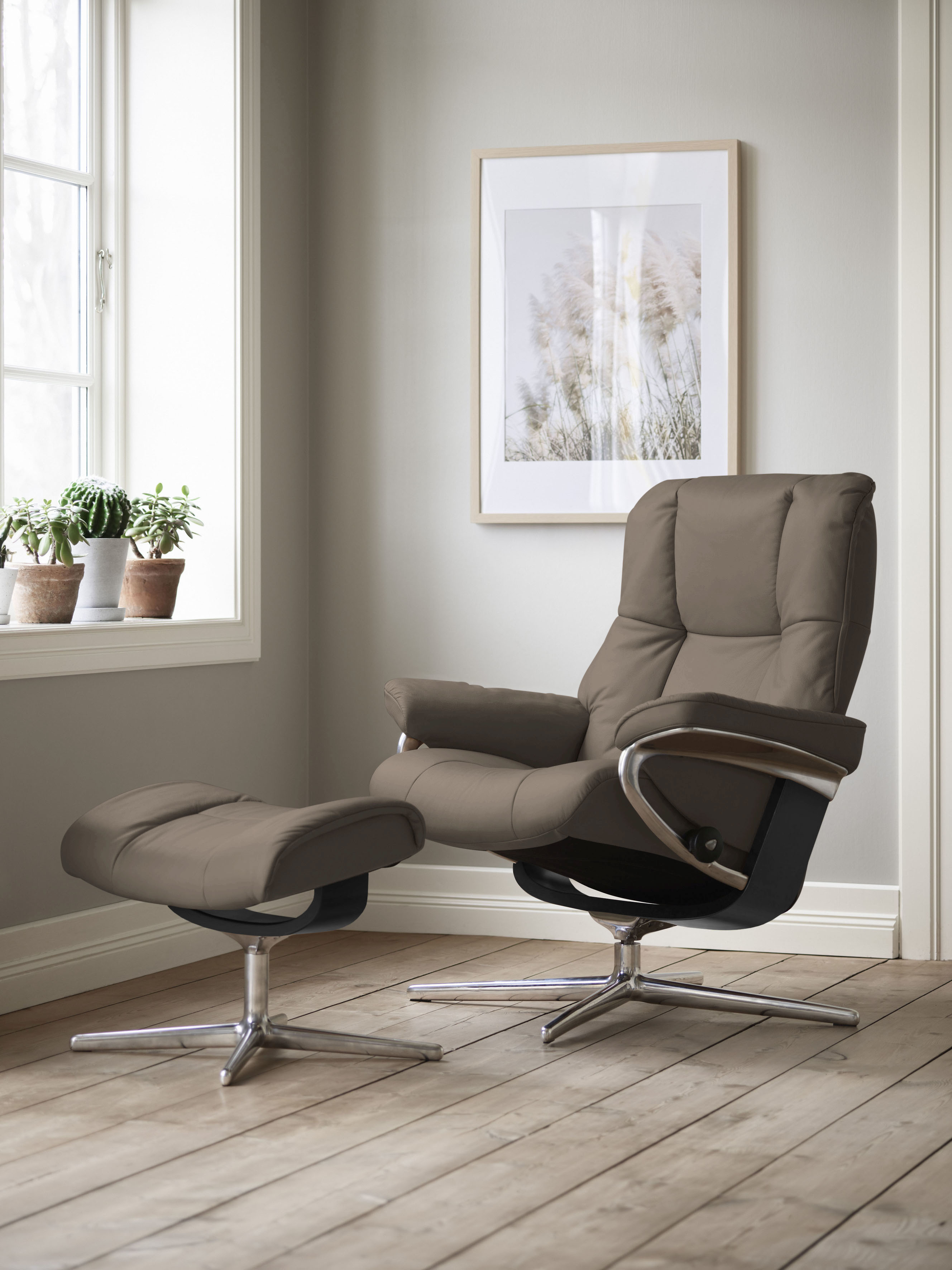 Stressless Relaxsessel "Mayfair" mit Cross Base, Größe S, M & L, Holzakzent Schwarz