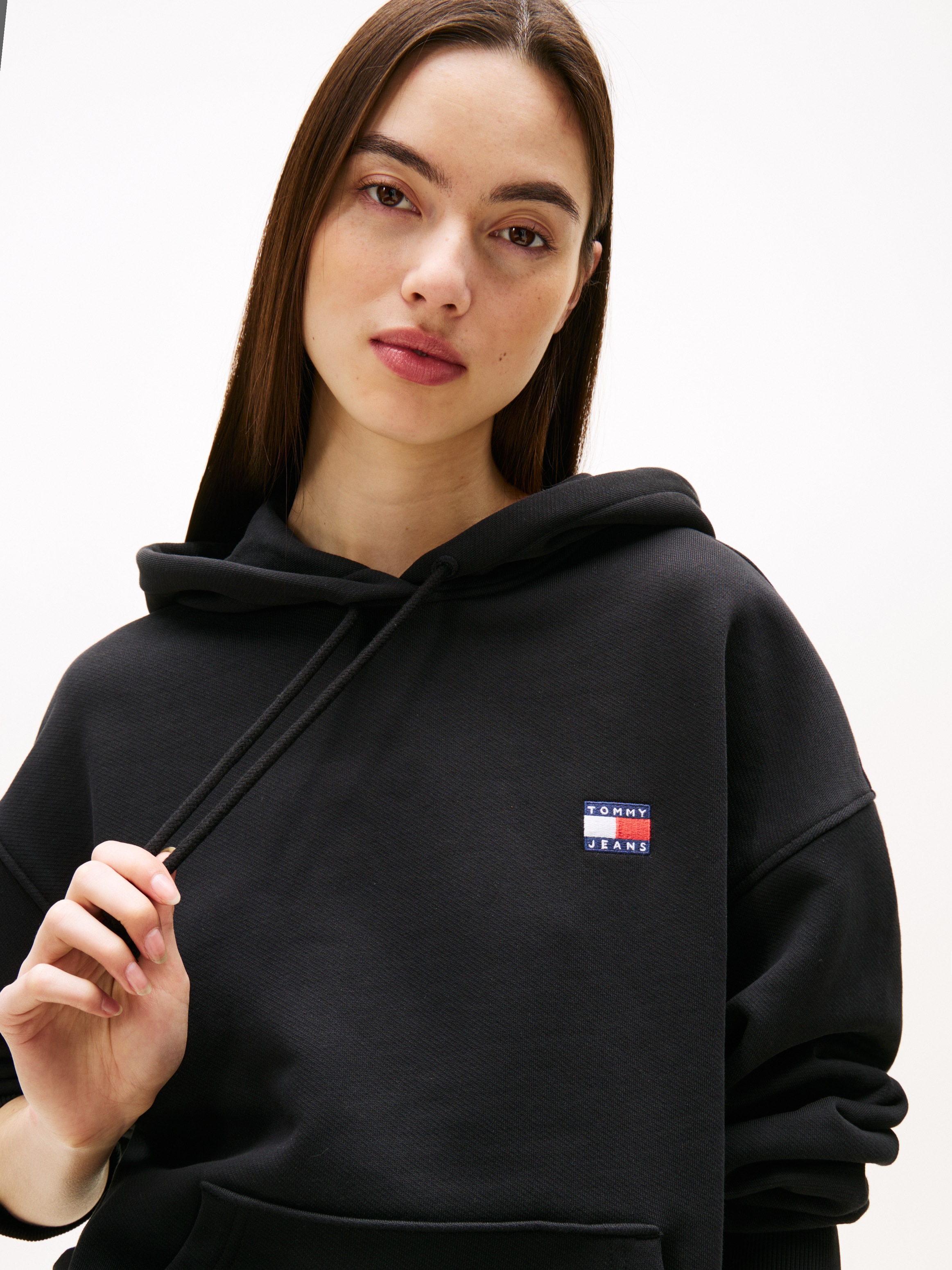 Tommy Jeans Hoodie "TJW BXY BADGE HOODIE EXT", mit Logo-Badge günstig online kaufen