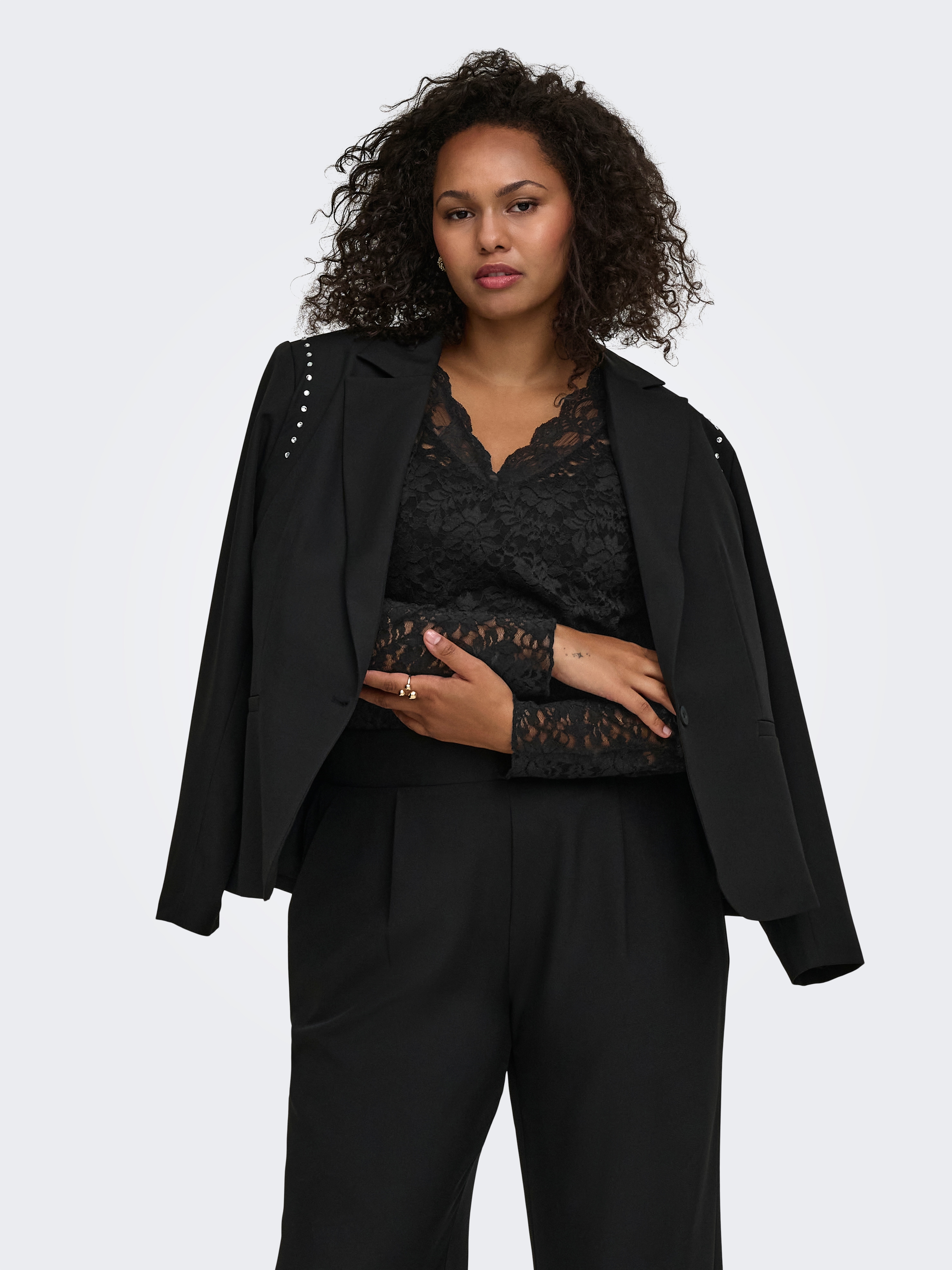 ONLY CARMAKOMA Langarmshirt "CARNIKKA L/S LACE TOP JRS NOOS" Kunstfaser