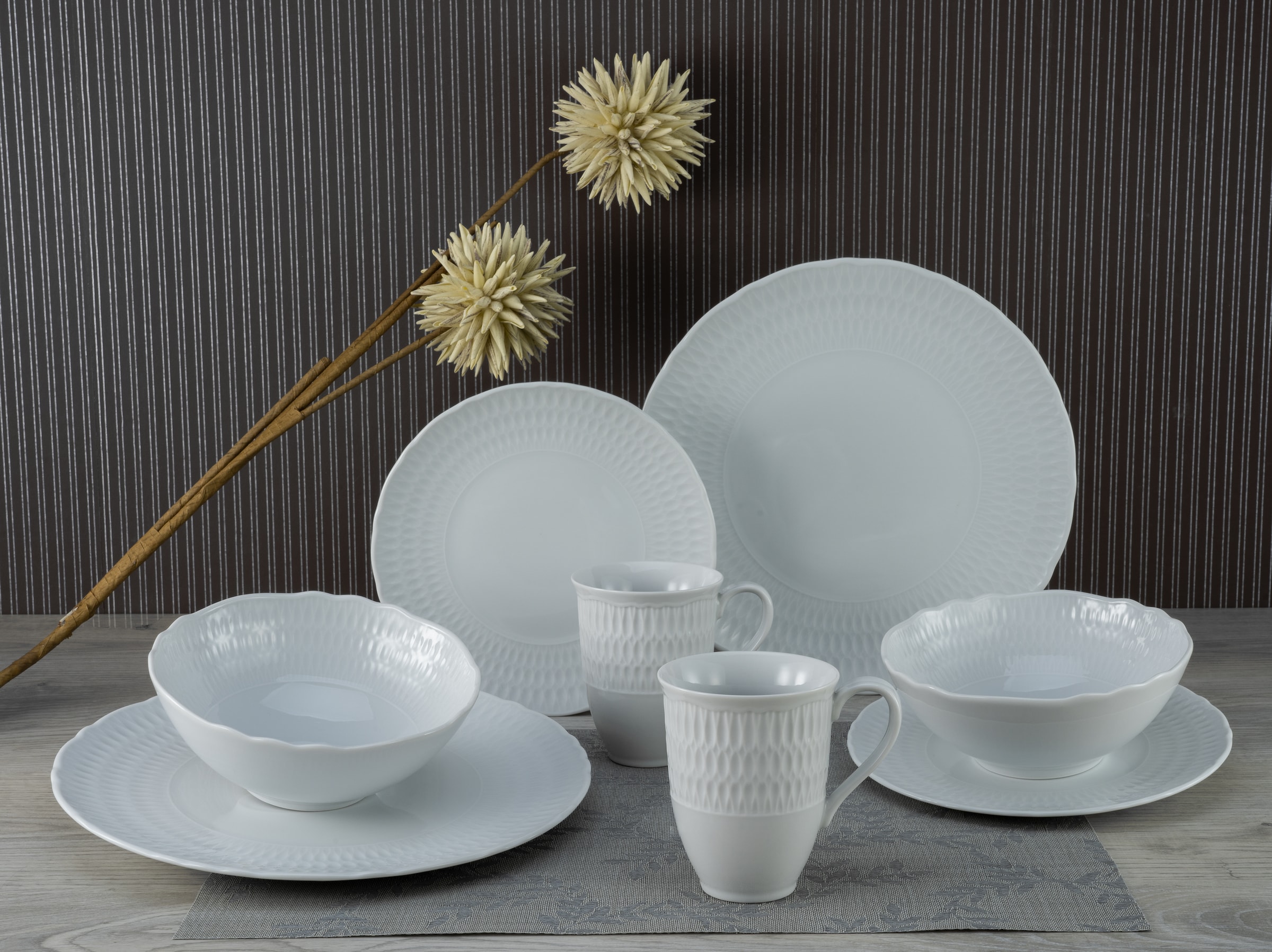CreaTable Kombiservice »Geschirr-Set Sofia«, (Set, 8 tlg., Kaffeeservice und Tafelservice im Set, für 2 Personen), Service, klassisch elegantes Relief, 8 Teile, für 2 Personen