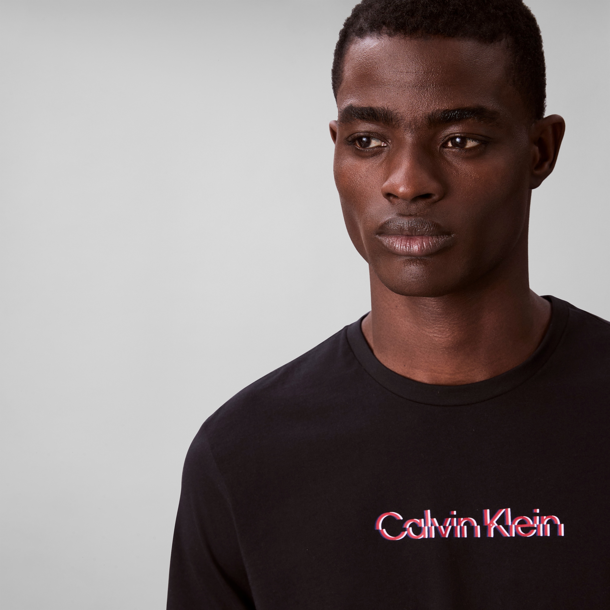 Calvin Klein Jeans T-Shirt »SS GLITCHED LOGO EU CLASSIC TEE«, Mit Rundhalsausschnitt