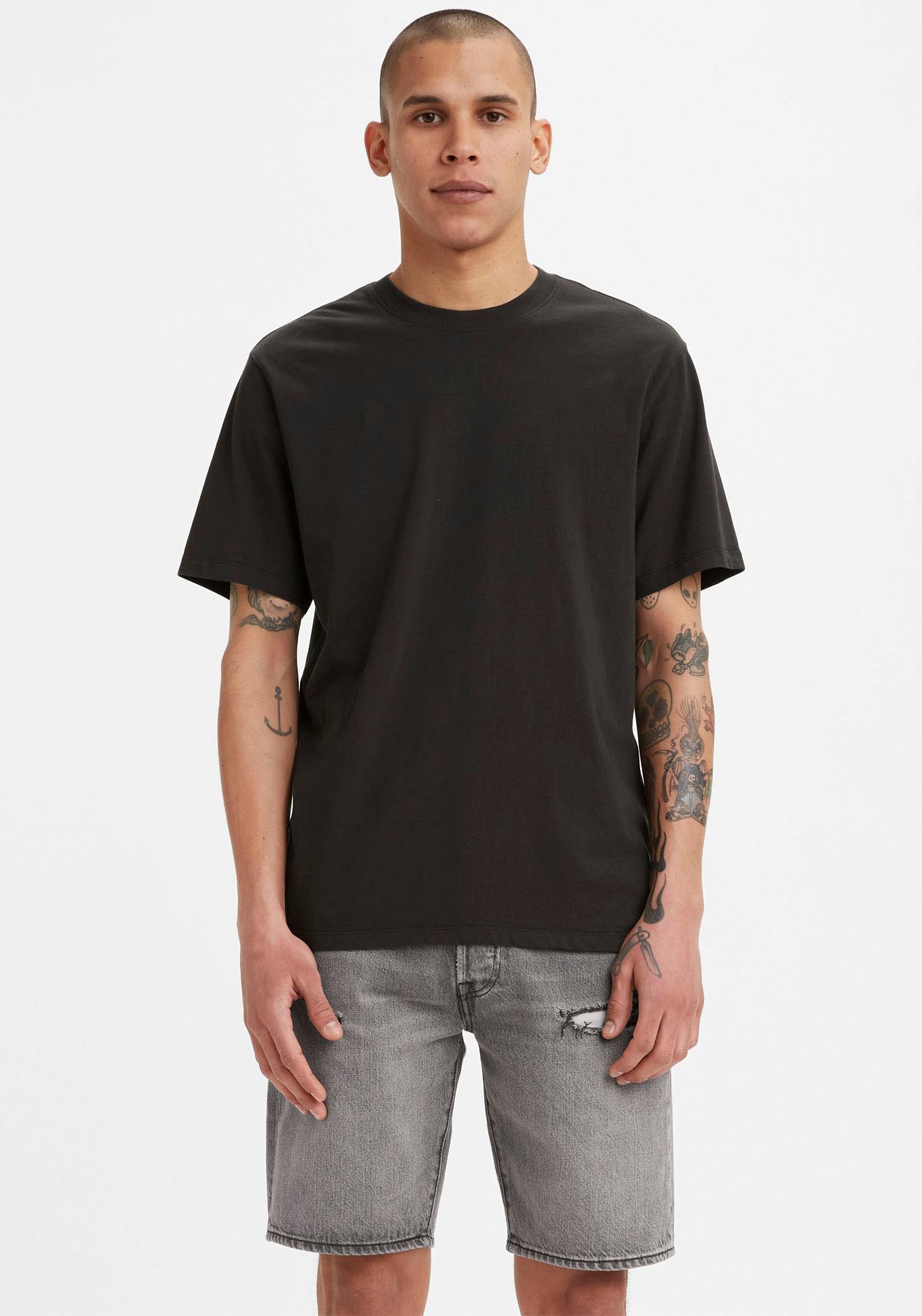 Levi's® T-Shirt »THE ESSENT«, mit Rundhalsausschnitt