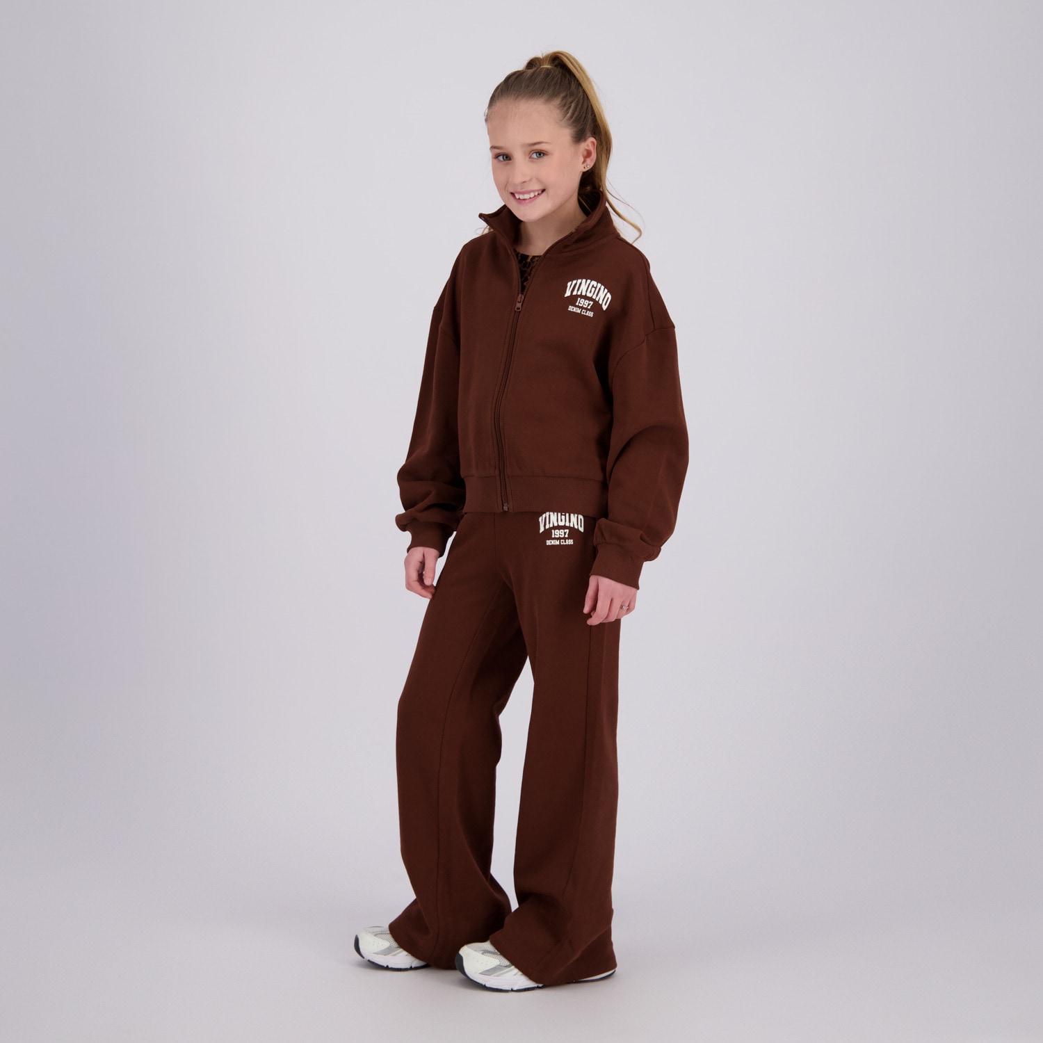 Vingino Sweatjacke mit Stehkragen / kurze Formm / für Girls