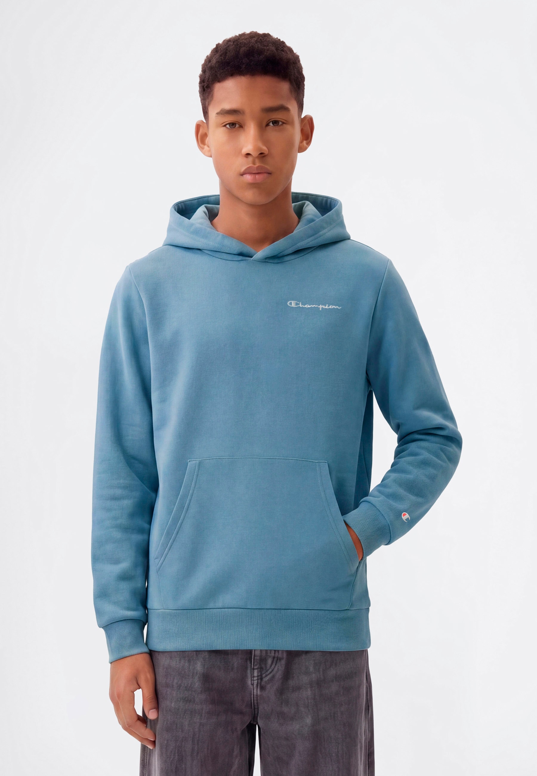 Champion Kapuzensweatshirt "SPORTWEAR HOODIE Standard Fit", mit Kängurutasche, aus Baumwolle und Polyester