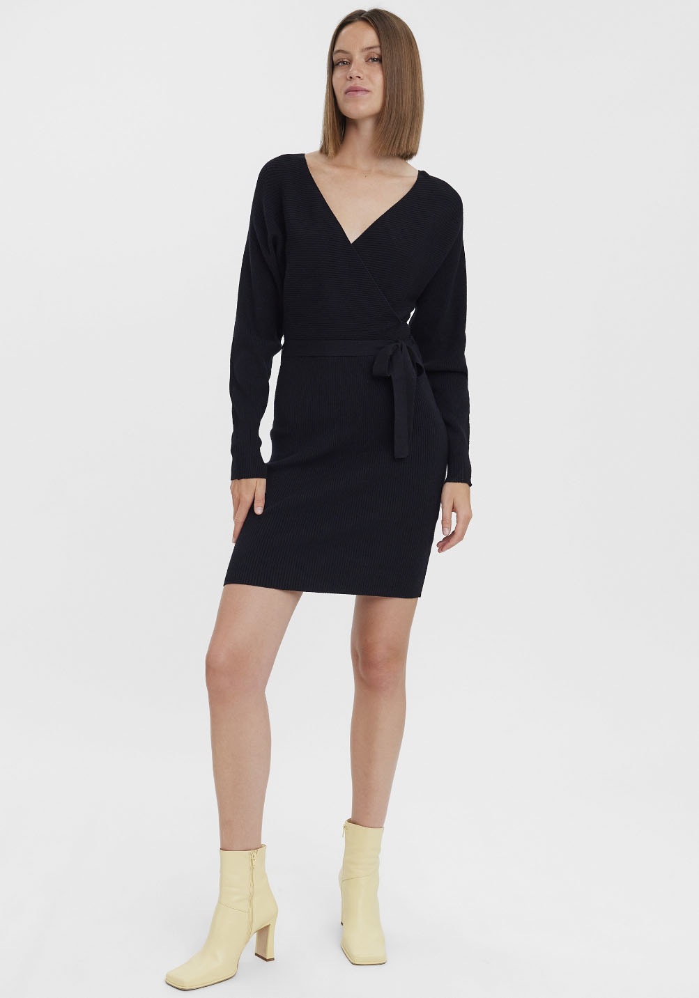 Vero Moda Strickkleid »VMHOLLYREM LS V-NECK DRESS GA NOOS«
