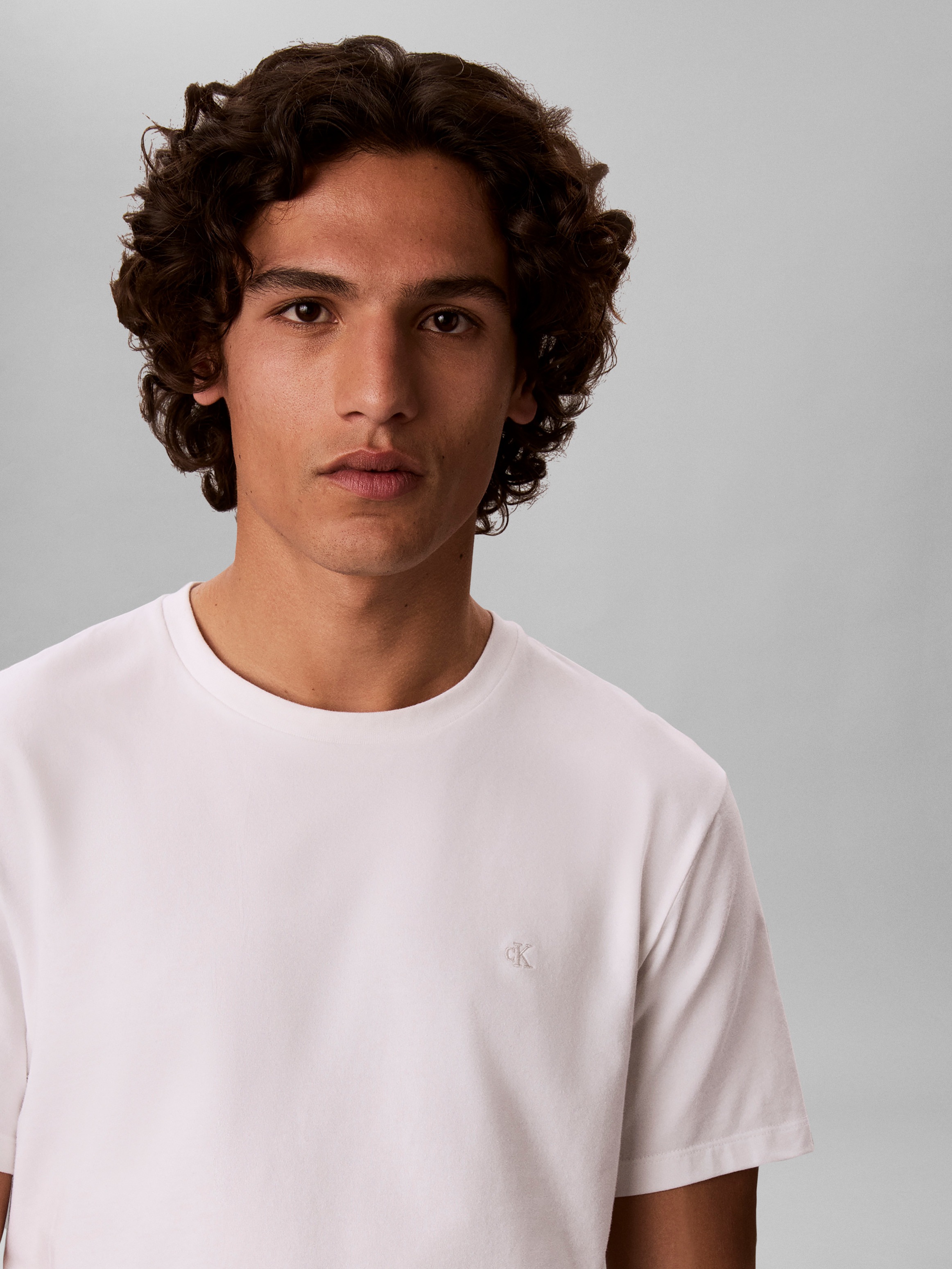 Calvin Klein T-Shirt »SS STRETCH COTTON SLIM TEE« Mit Rundhalsausschnitt