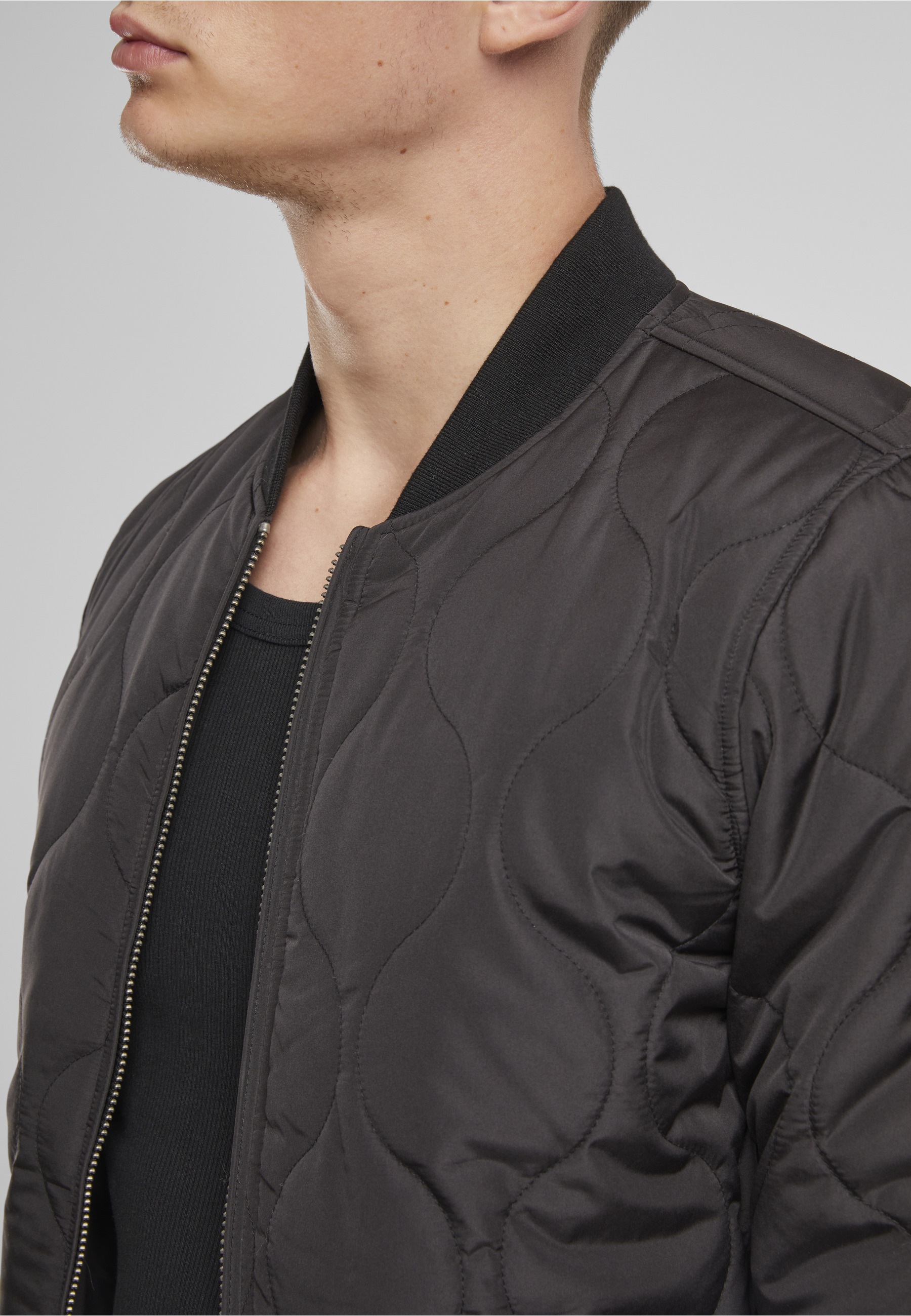 URBAN CLASSICS Bomberjacke »Urban Classics Onion Quilted Bomber« 1 Stk. tlg. ohne Kapuze