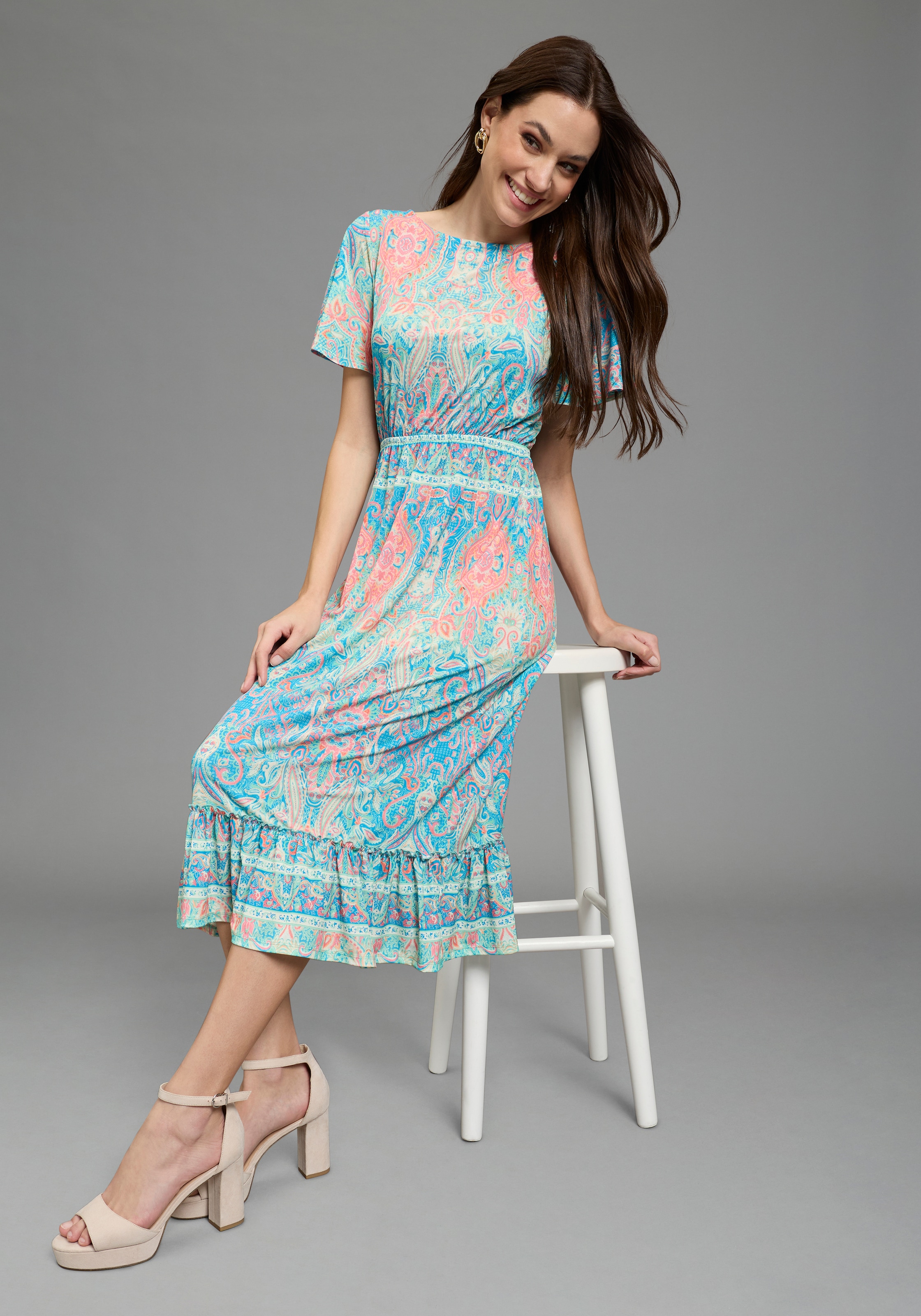 Bruno Banani Sommerkleid casual Stil, für Sommer und Freizeit, aus Polyester und Elasthan