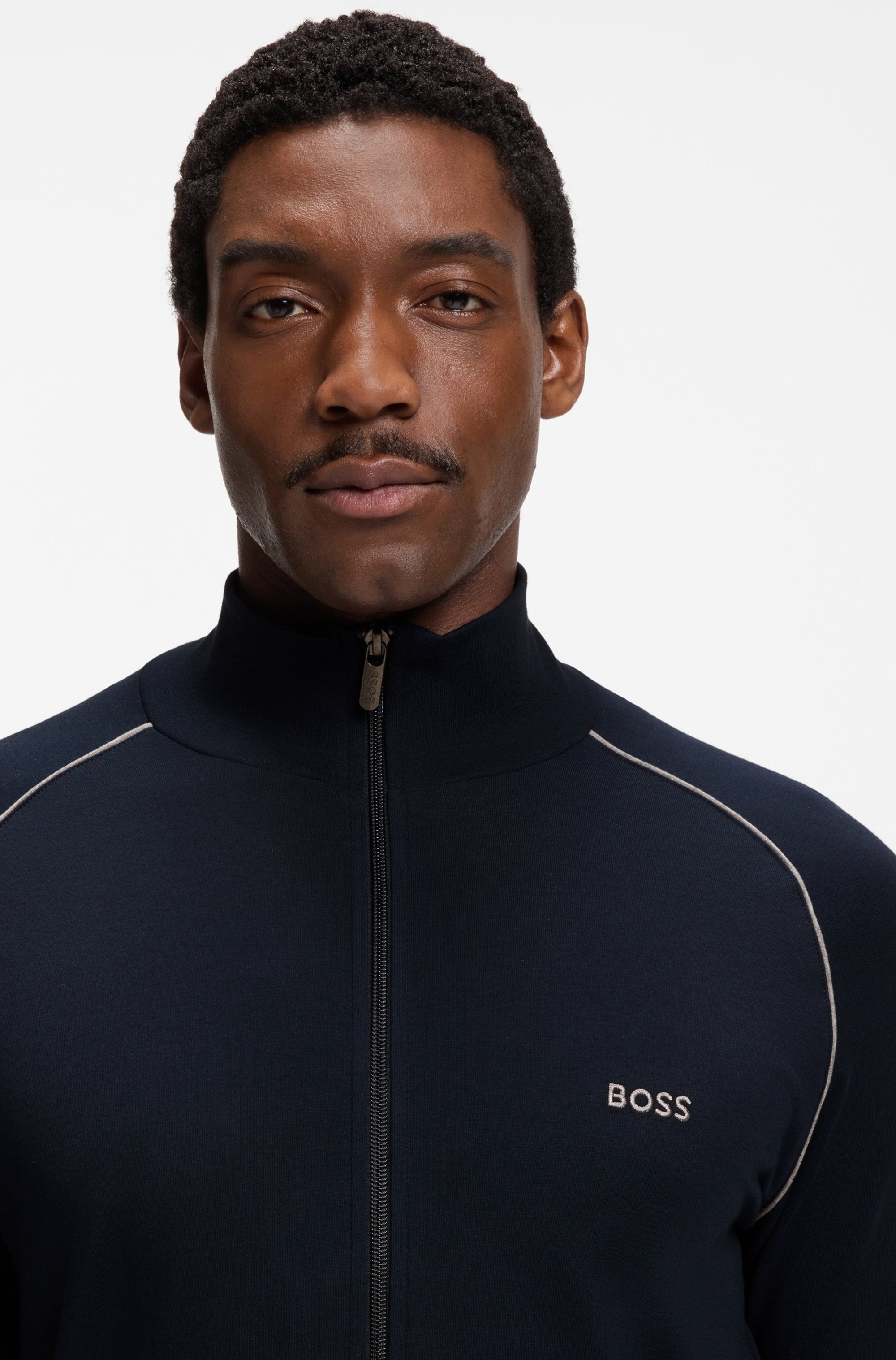 BOSS Sweatjacke »Mix&Match Jacket Z« mit Kontrastnaht am Ärmel