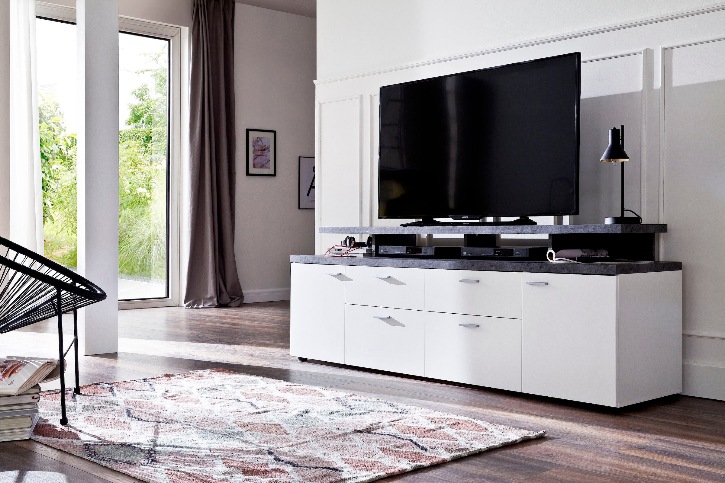 Home affaire TV-Board »Messina« 1 Stk. tlg. TV-Lowboard mit Türen, Schubladen & Fächern - (B/T/H) 180/47/66 cm