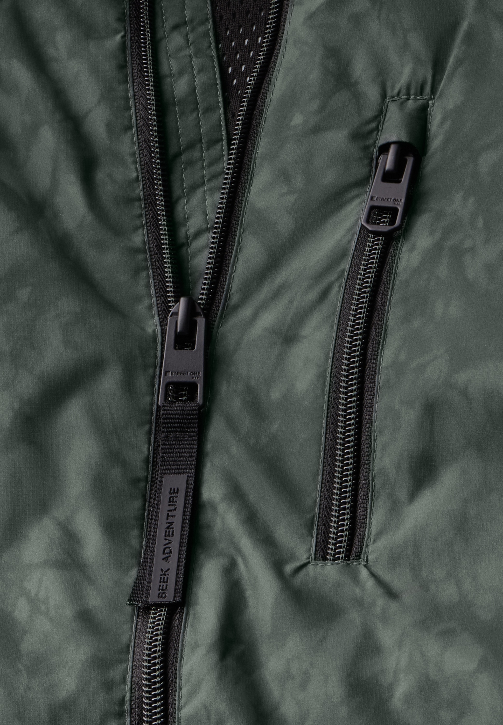 STREET ONE MEN Windbreaker, ohne Kapuze, mit Kapuze in Tasche am Nacken