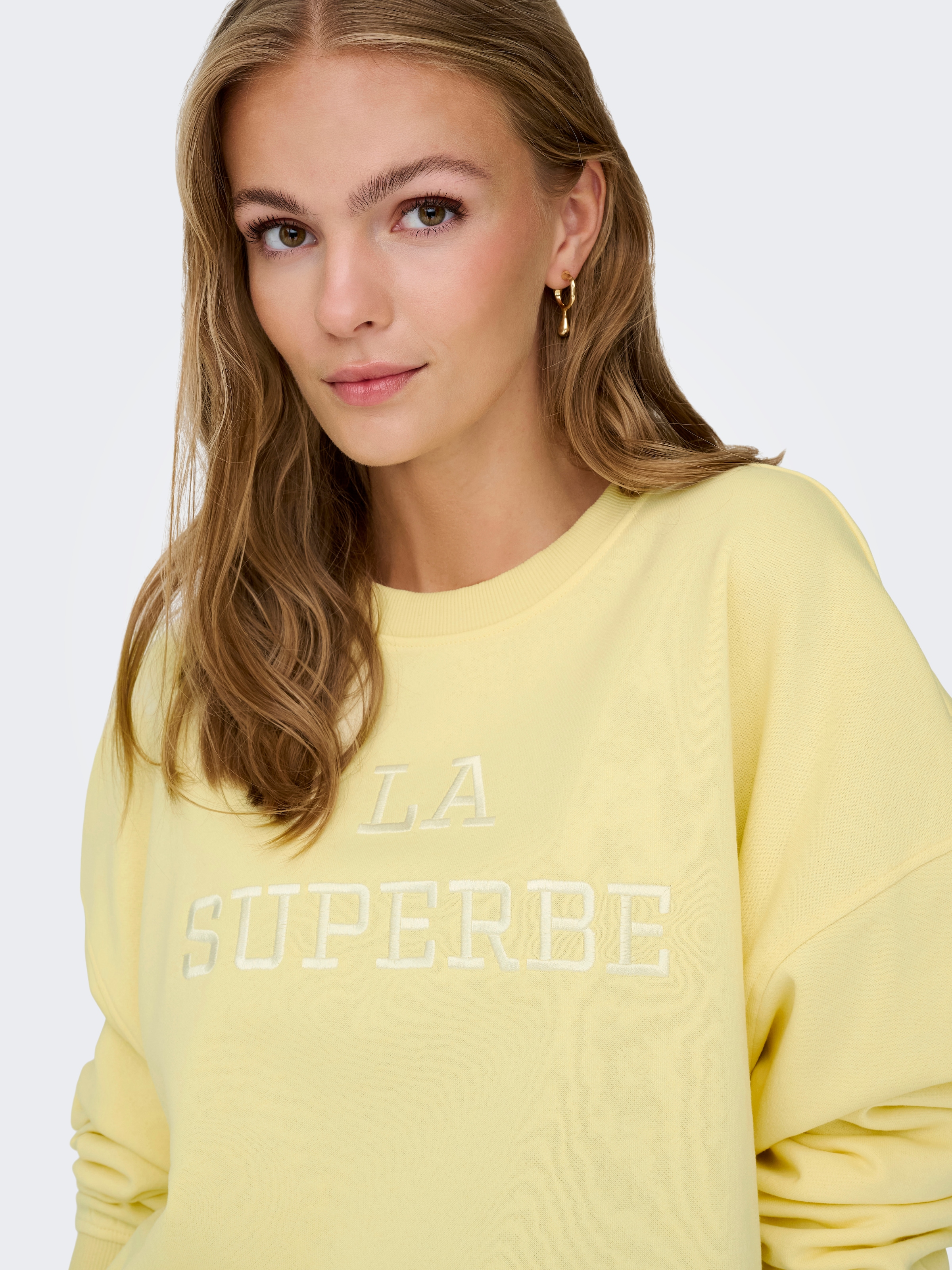 JDY Sweatshirt »JDYMESA L/S O-NECK EMB SWEAT JRS NOOS«