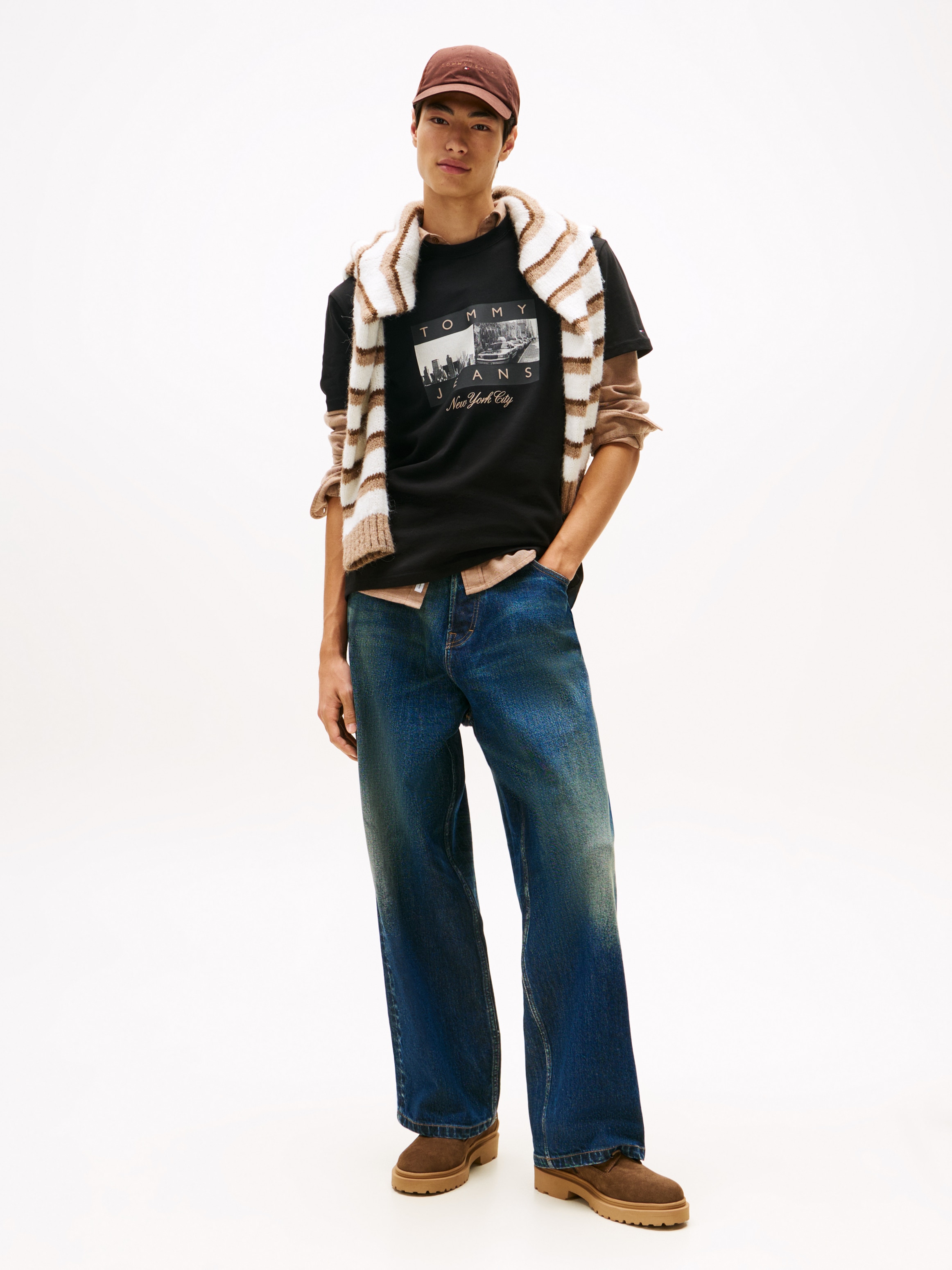 Tommy Jeans T-Shirt »TJM PHOTO FLAG« Jersey, mit Fotoprint, regular fit, Rundhals