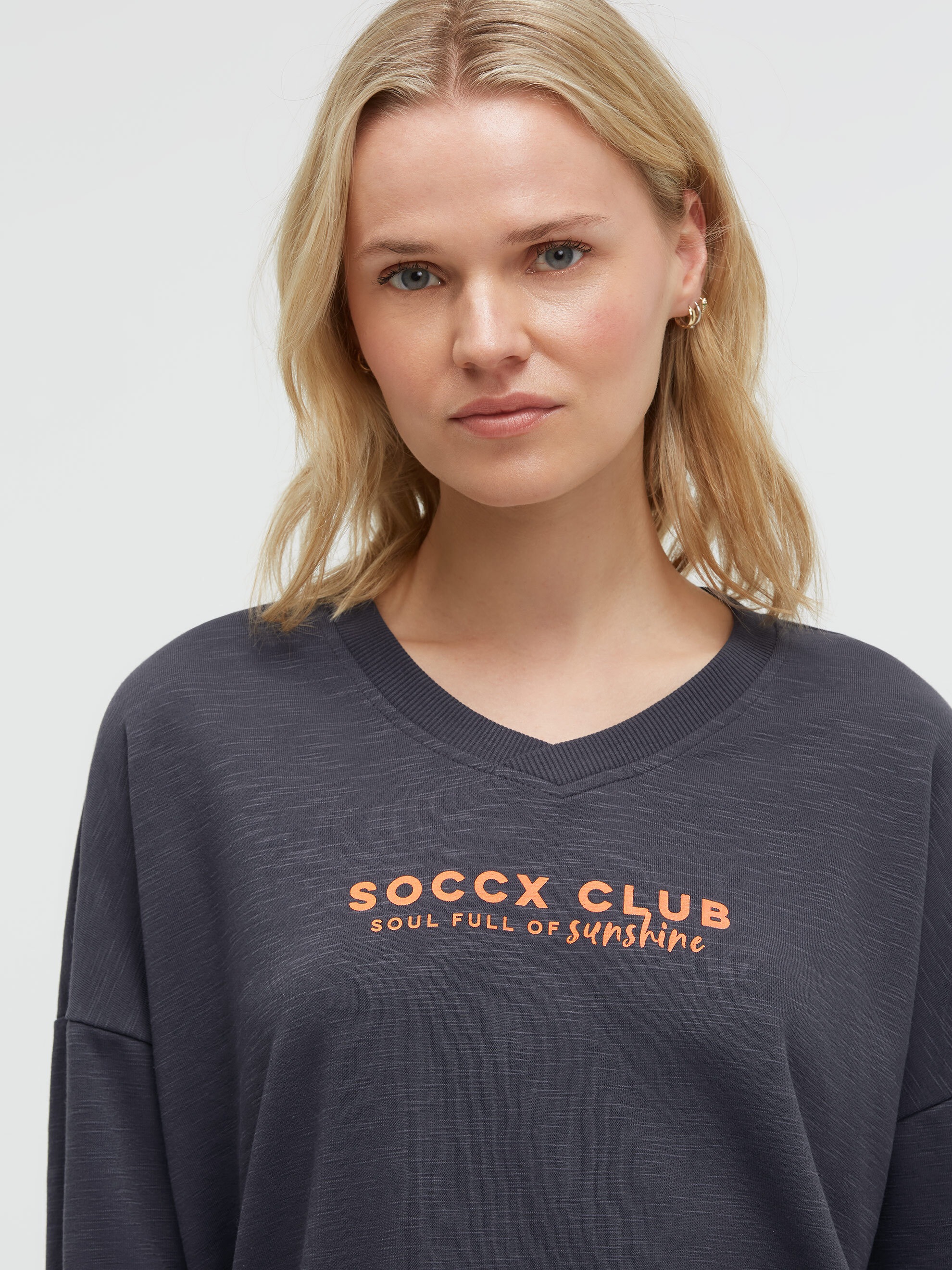 SOCCX Sweater , mit überschnittener Schulter

