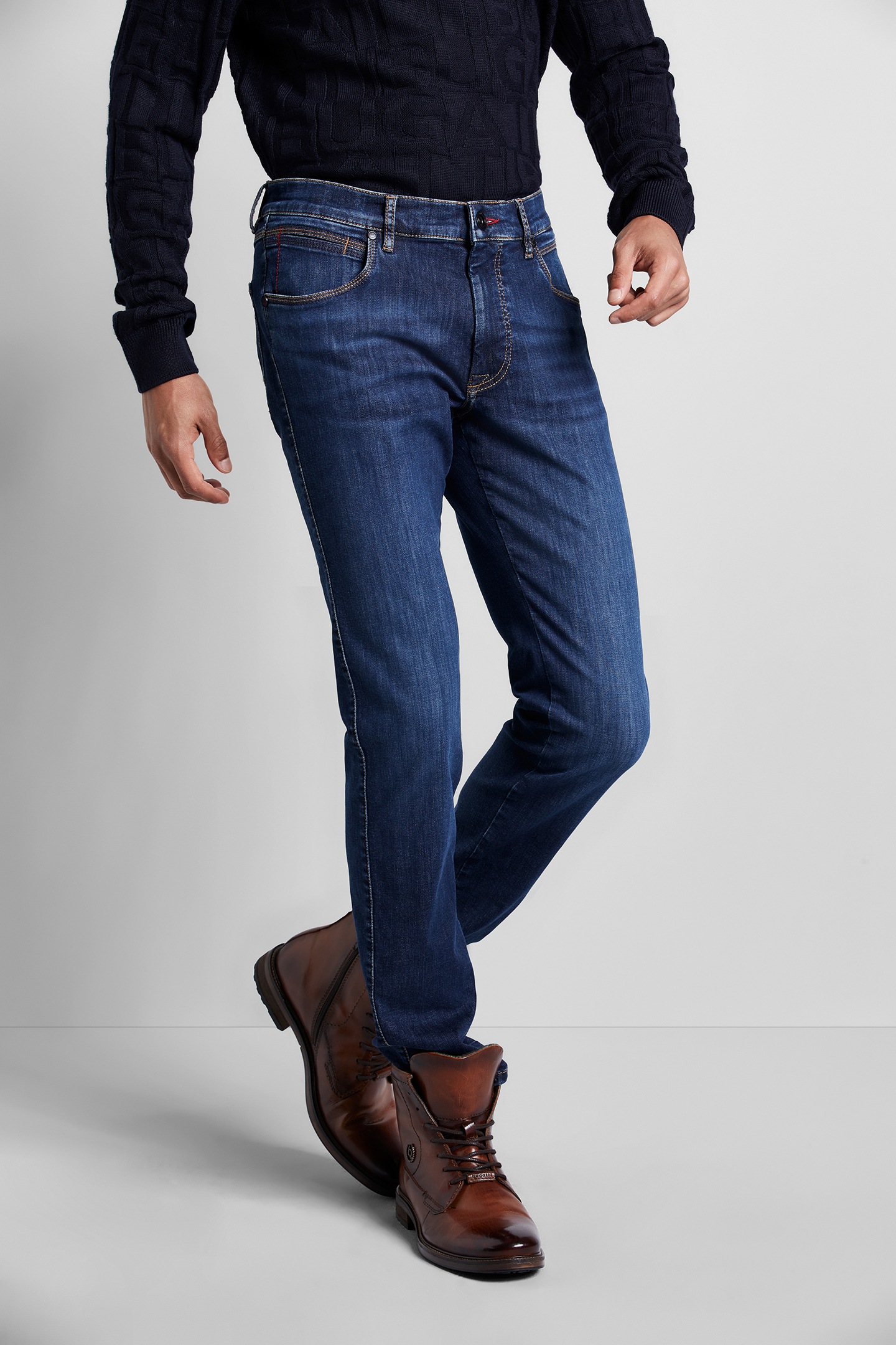 bugatti 5-Pocket-Jeans, im Used Wash Look