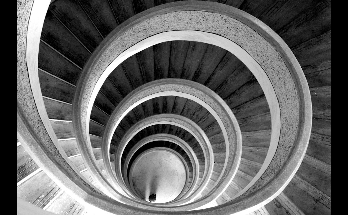 Papermoon Fototapete "Rundtreppen"