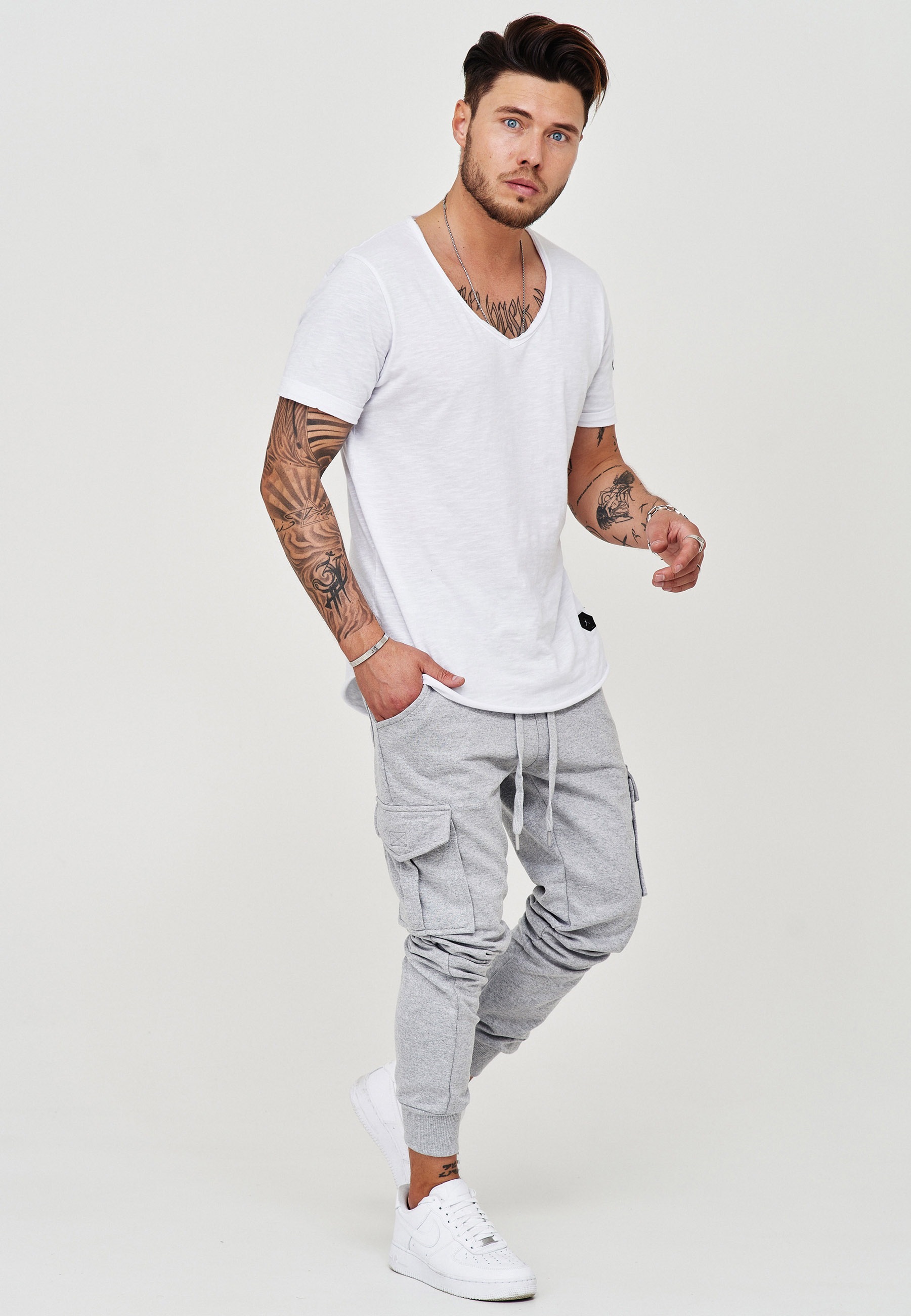 behype Trainingshose »MATAY«, mit praktischen Cargotaschen