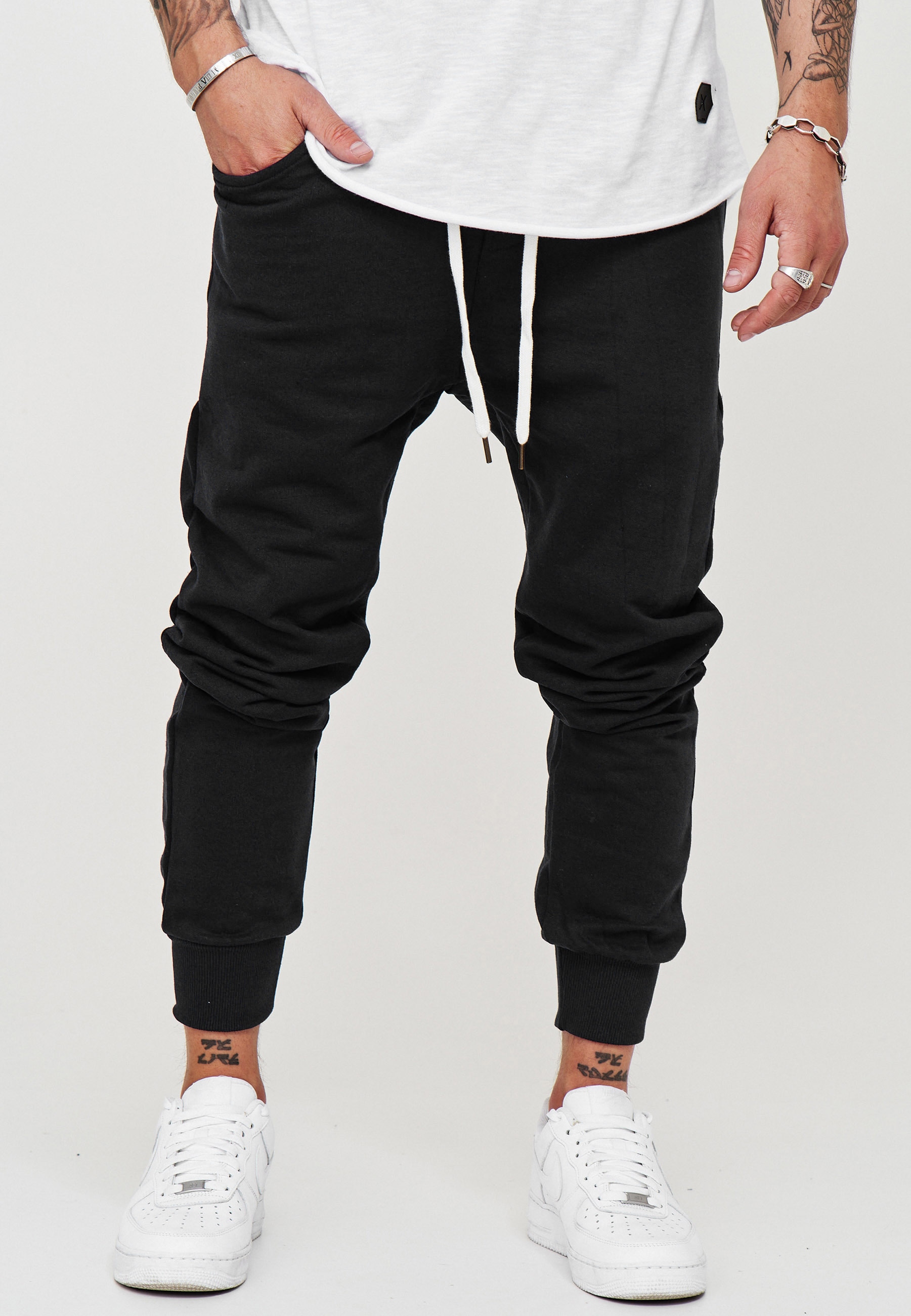 behype Sweathose »JOGGERY«, im modernen Slim Fit-Schnitt