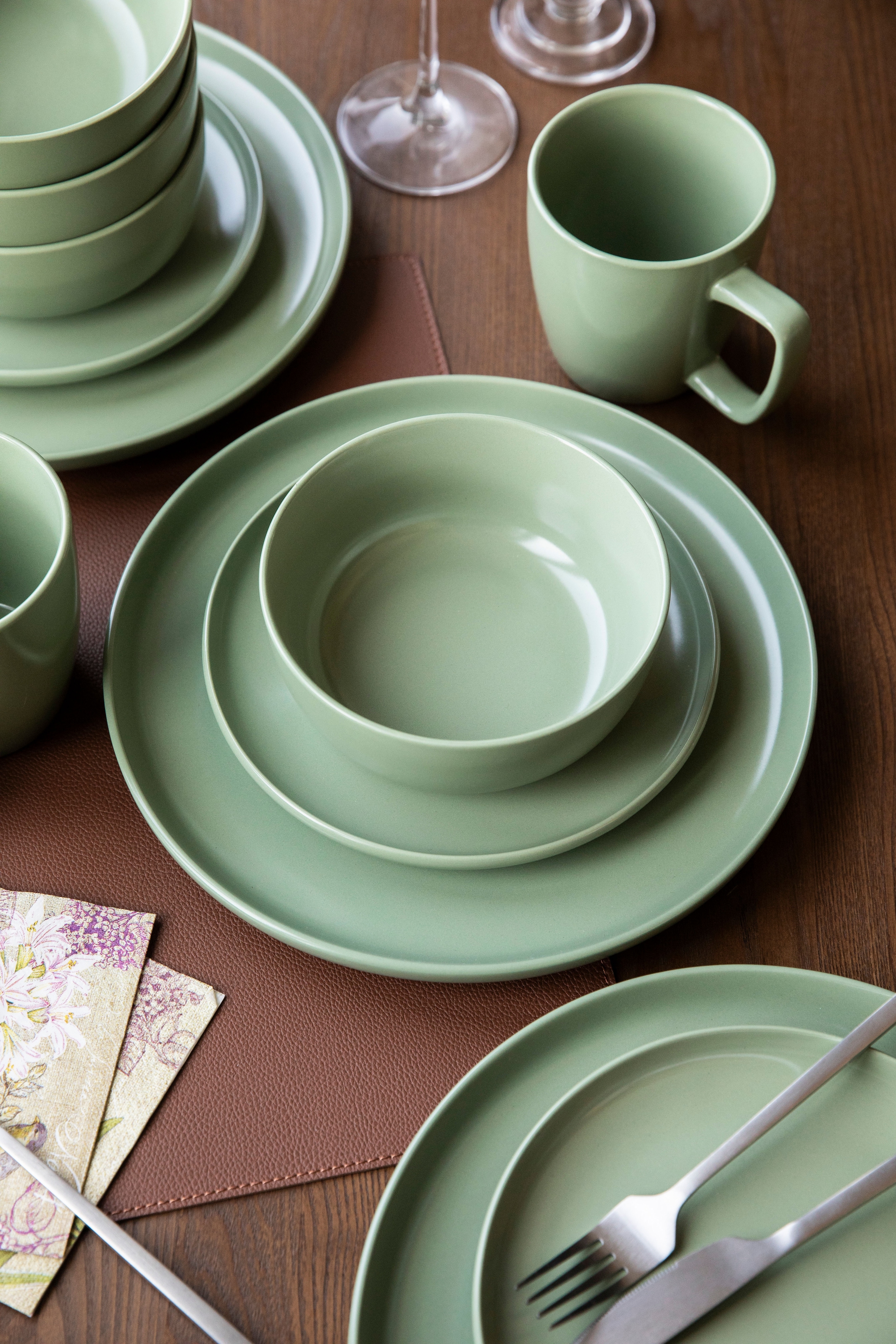 OTTO home Geschirr-Set »Tommik, außen matt, innen glänzend« spülmaschinenfest und mikrowellengeeignet