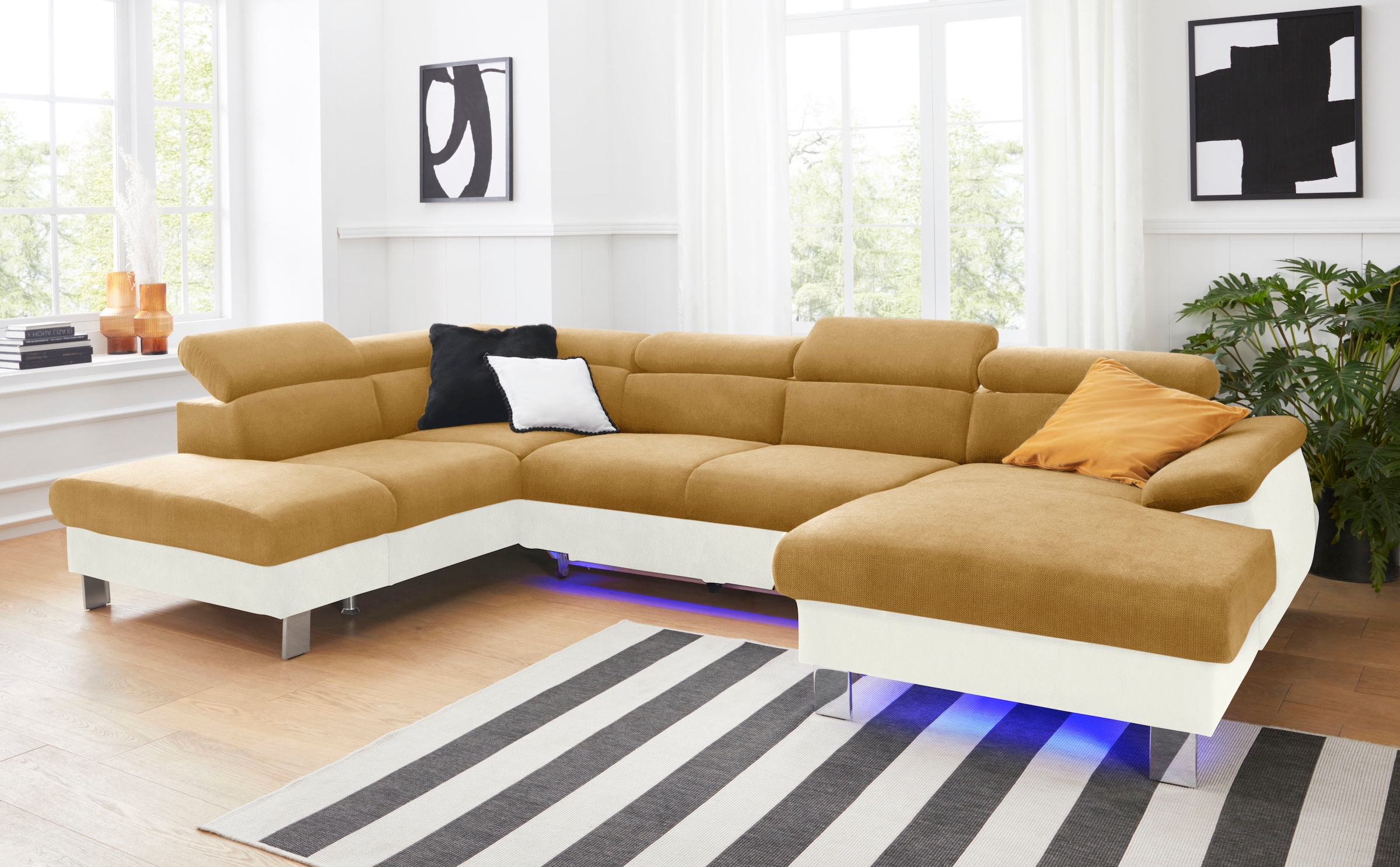 COTTA Wohnlandschaft "Komaris U-Form, B: 320 cm" mit Kopfteilverstellung, optional Schlaffunktion, Bettkasten & Licht