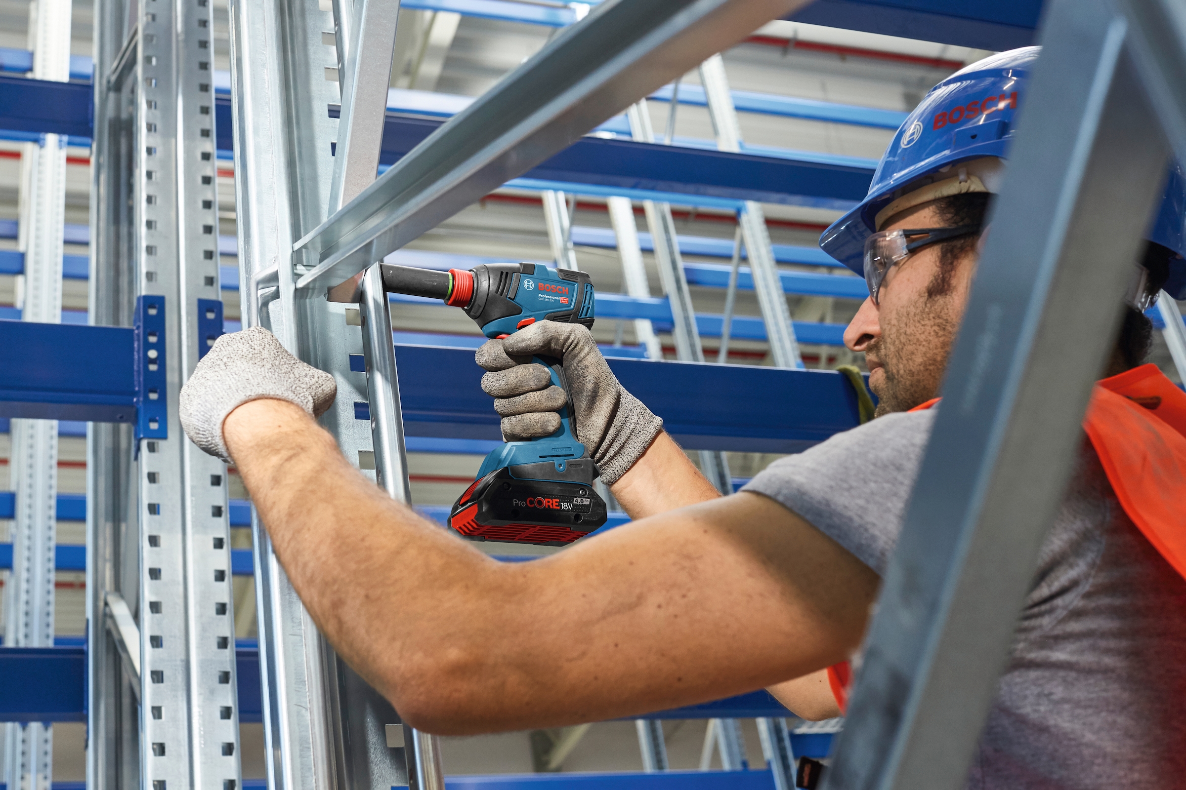 Bosch Professional Akku-Drehschlagschrauber »GDX 18V-200 Professional«, mit L-BOXX, ohne Akku und Ladegerät